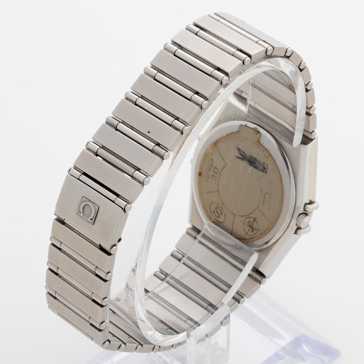 Women's or Men's Omega Constellation Quartz Day-Date Wristwatch. Rare Dial Configuration. 1990's