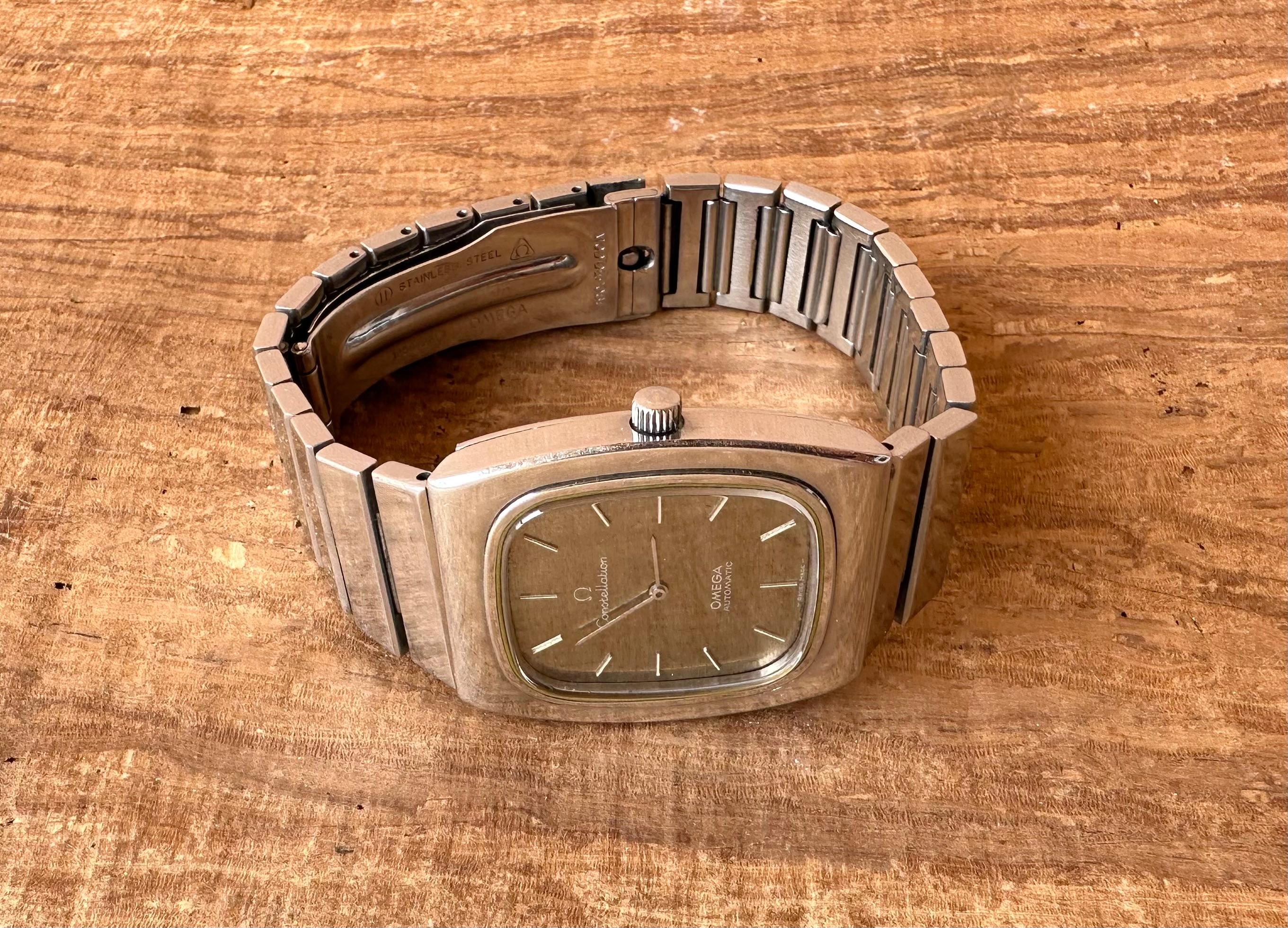 Omega Constellation Ref.3550815 / 155.002, rare cadran gris réfléchissant Cal 711  en vente 9