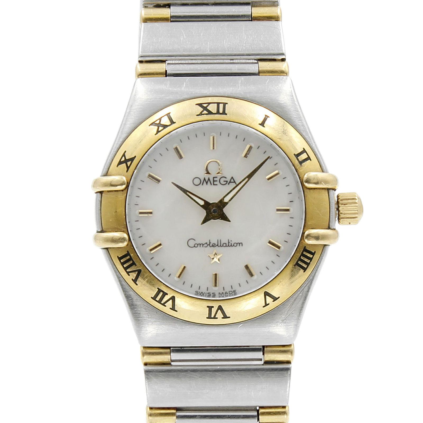 This pre-owned Omega Constellation 95 1362.30.00 is a beautiful Ladies timepiece that is powered by a quartz movement which is cased in a stainless steel case. It has a round shape face, no features dial and has hand sticks style markers. It is