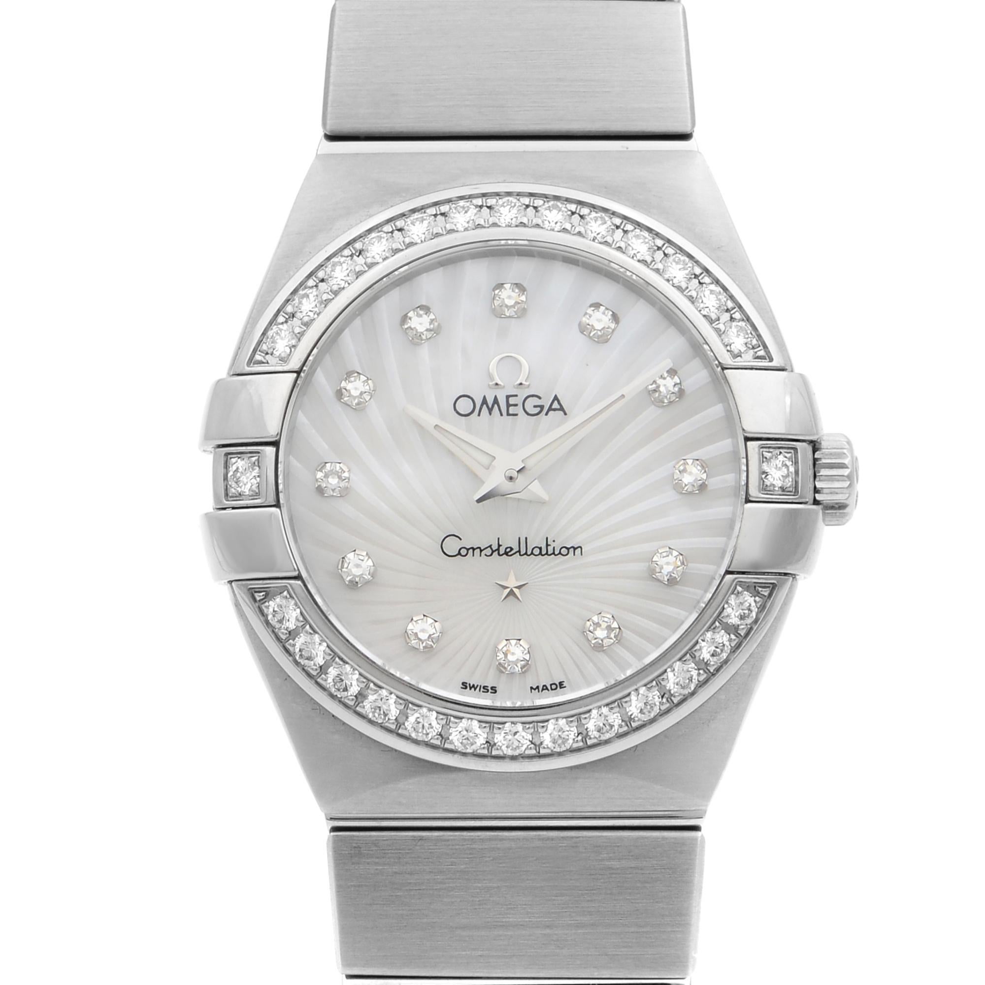 Display Model Omega Constellation Steel White MOP Dial Quartz Ladies Watch 123.15.24.60.55.002. This Beautiful Timepiece Features: Stainless Steel Case and Bracelet, Fixed Stainless Steel Bezel Set with Diamonds, White Mother-of-Pearl Dial with