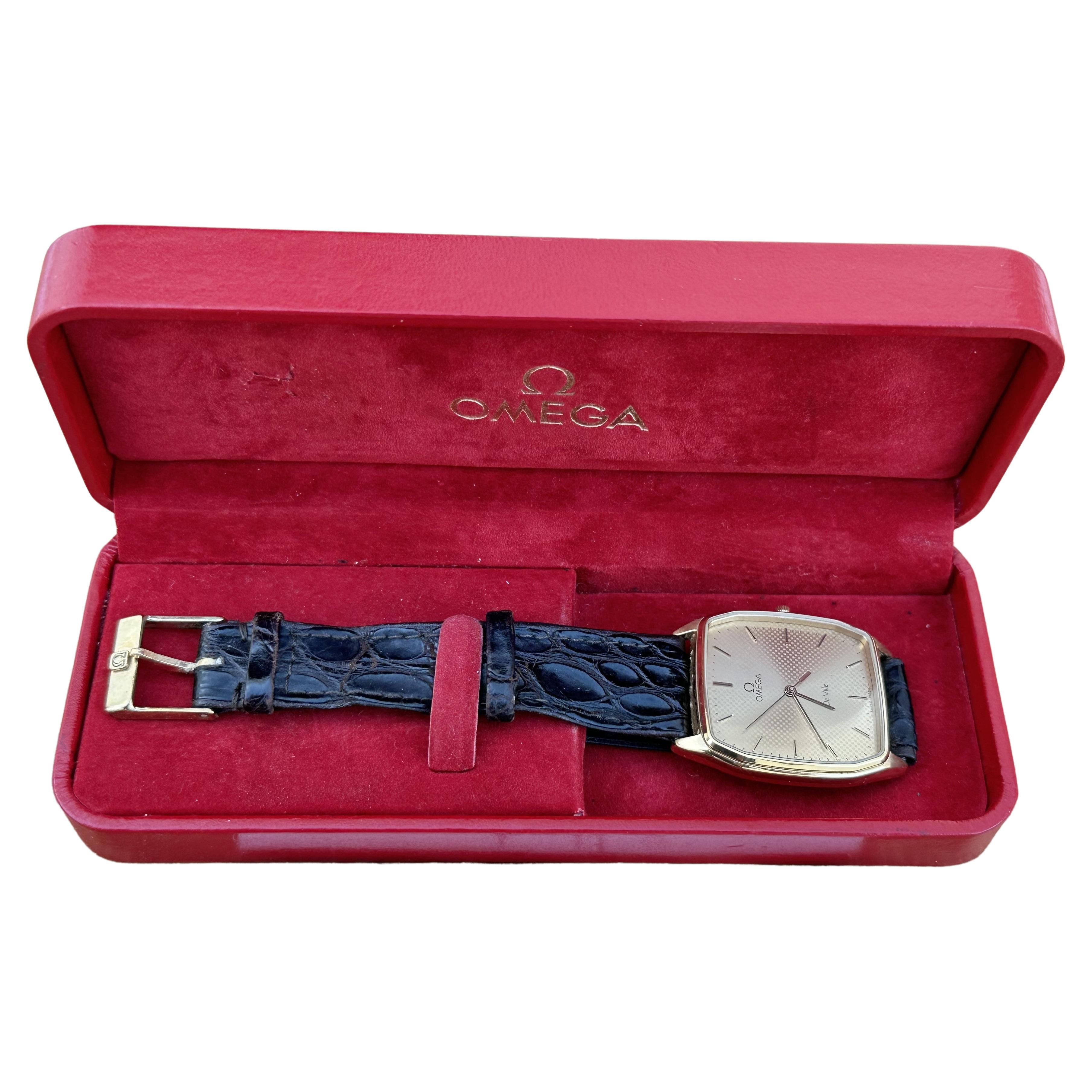 Omega De Ville 1417 Superbe montre vintage avec cadran à pois rares en plaqué or en vente