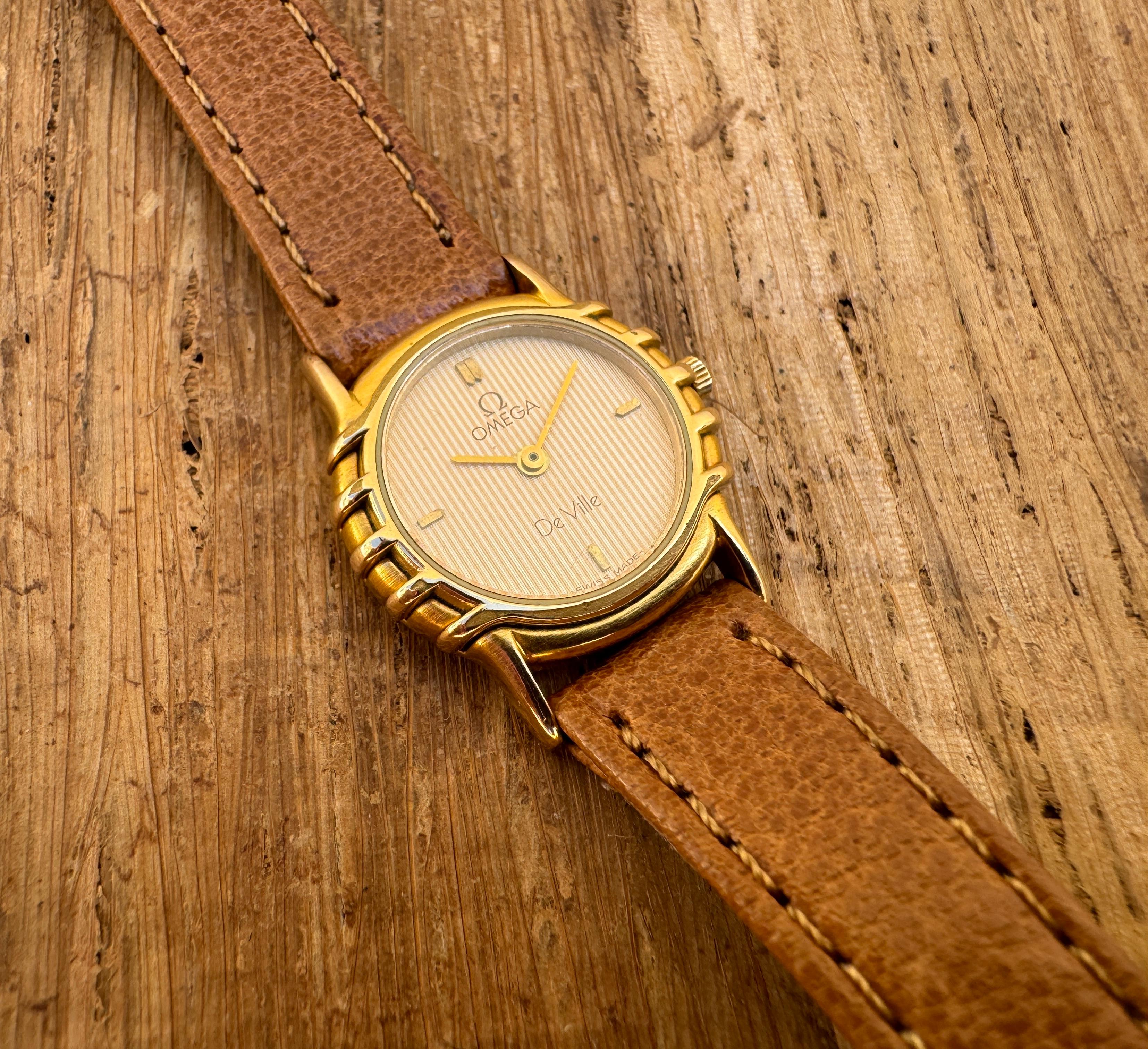 Omega De Ville cal 1450 Rare Lined Dial Ladies Vintage Watch For Sale 7