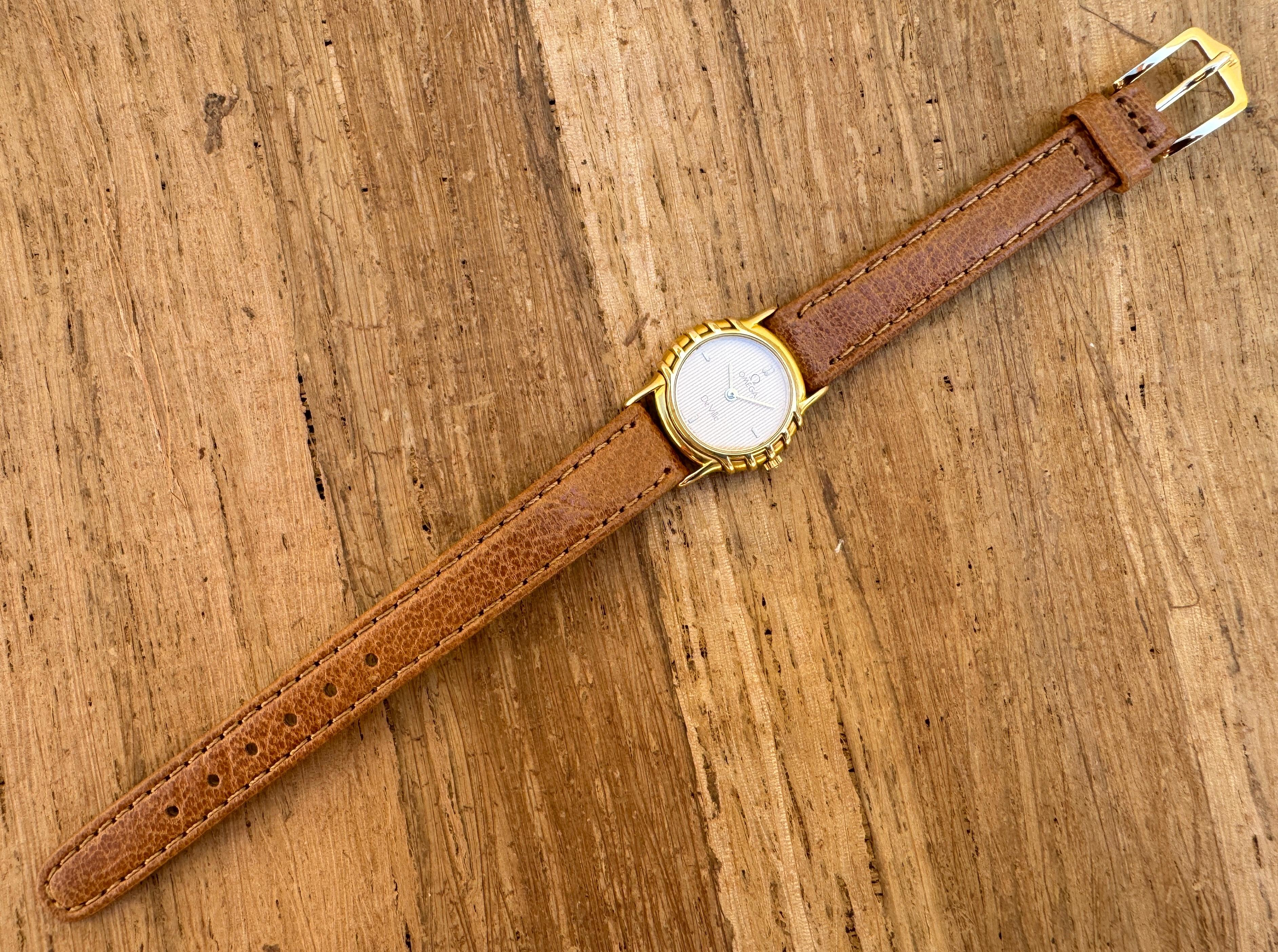 Omega De Ville cal 1450 Rare Lined Dial Ladies Vintage Watch For Sale 1
