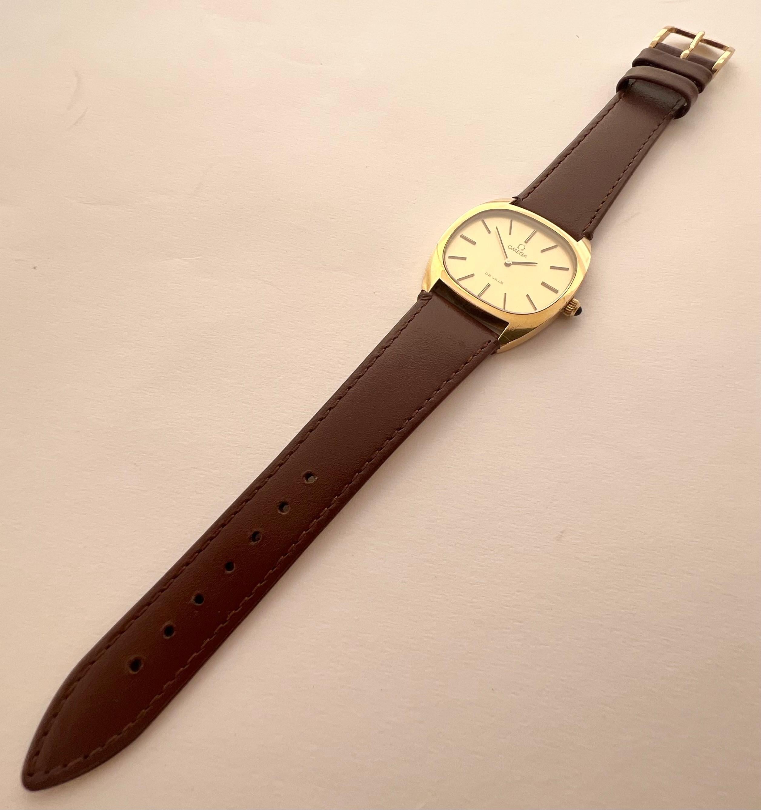 Omega De Ville Champagne Case Dress Gold-plated Watch In Good Condition In Toronto, CA