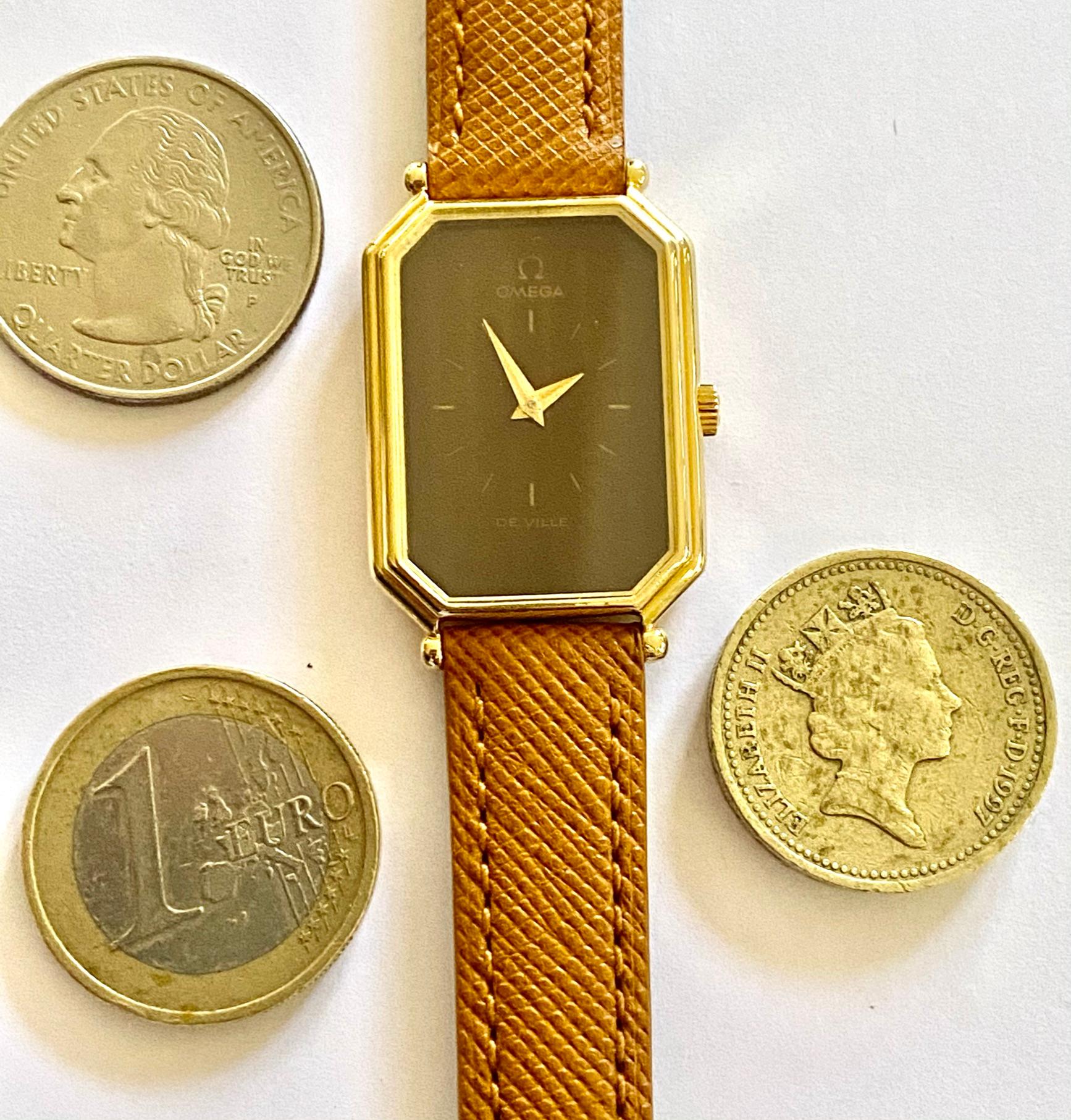 OMEGA de Ville Gold Ladies Watch 1980, Leather Strap In Good Condition In Heerlen, NL