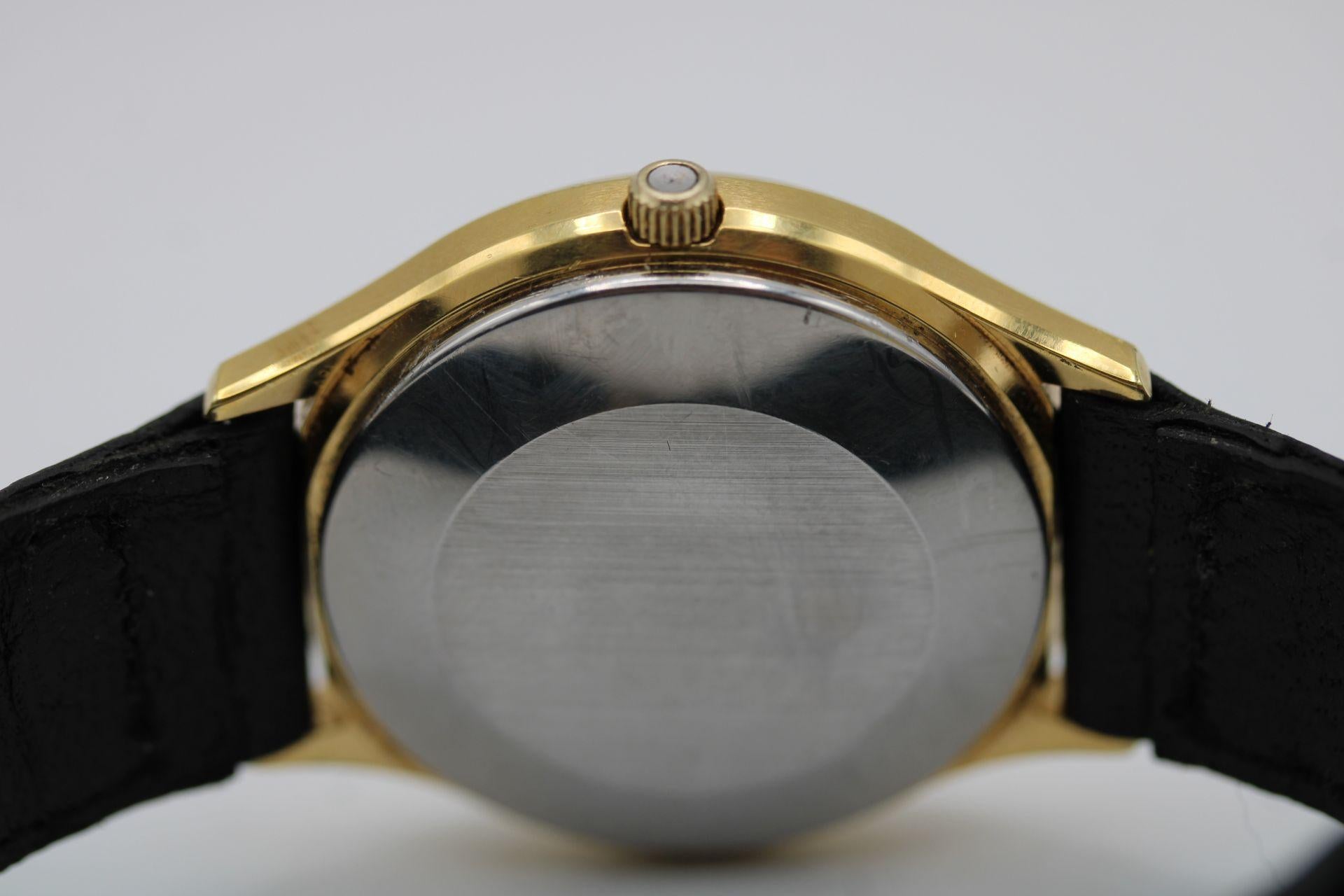 Omega De Ville Mega Quartz 32 5