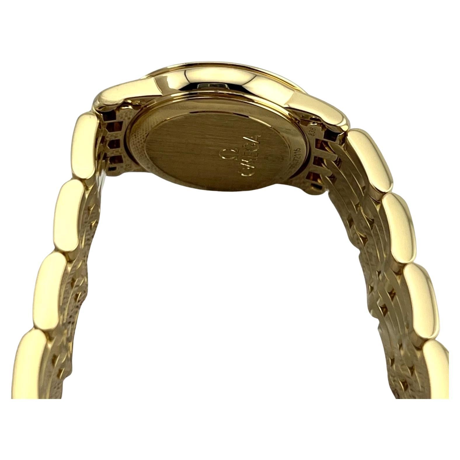 Numero di stile: 4170.76.00



Seriale: 9047****



Anno: 2012

 

Model No: Omega De Ville Prestige 

 

Materiale della cassa: oro giallo 18 carati 

 

Fascia: oro giallo 18k

 

Lunetta: oro giallo 18 carati

 

Quadrante: Madreperla bianca di