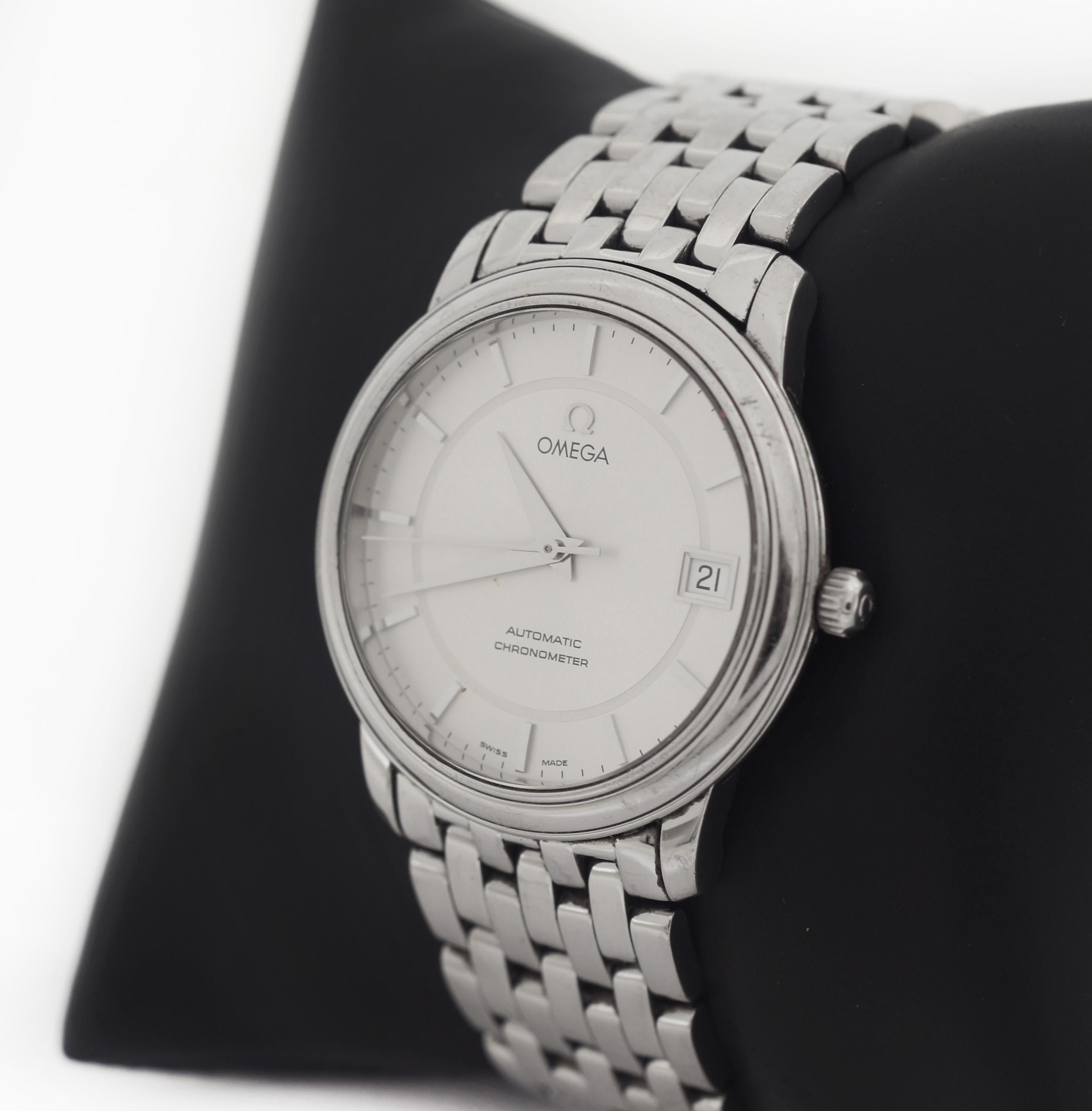 OMEGA De Ville Prestige Automatic VIntage Watch In Good Condition In San Fernando, CA