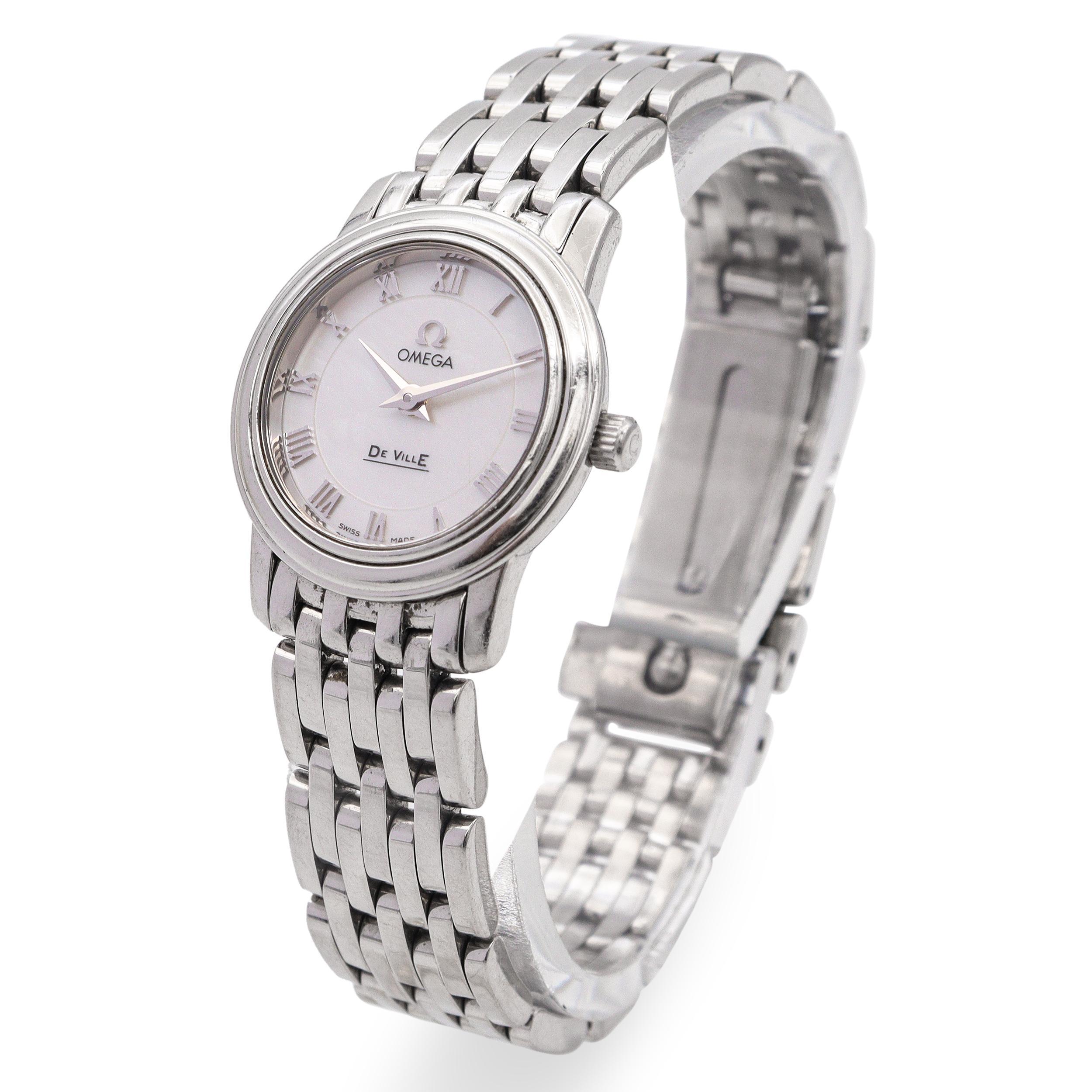 Elegant and timeless, this Omega De Ville women’s watch reflects refined Swiss craftsmanship in a versatile design. The polished stainless steel case and matching multi-link bracelet create a sophisticated, classic look suitable for both everyday