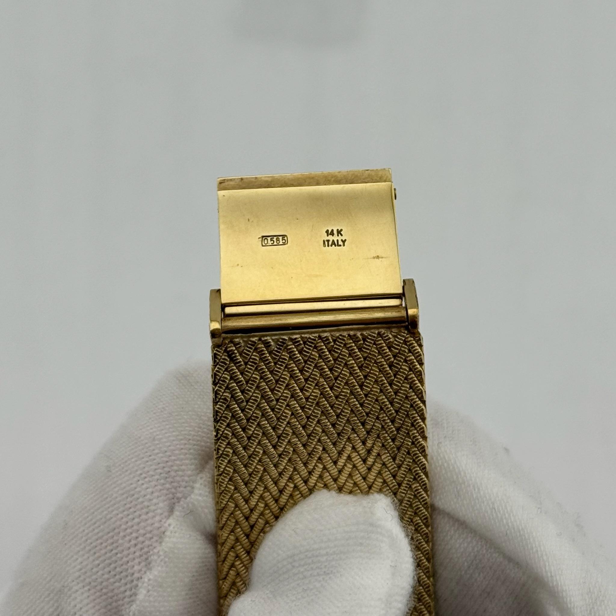 Women's or Men's Omega De Ville Quartz 14K Yellow Gold Original Box For Sale