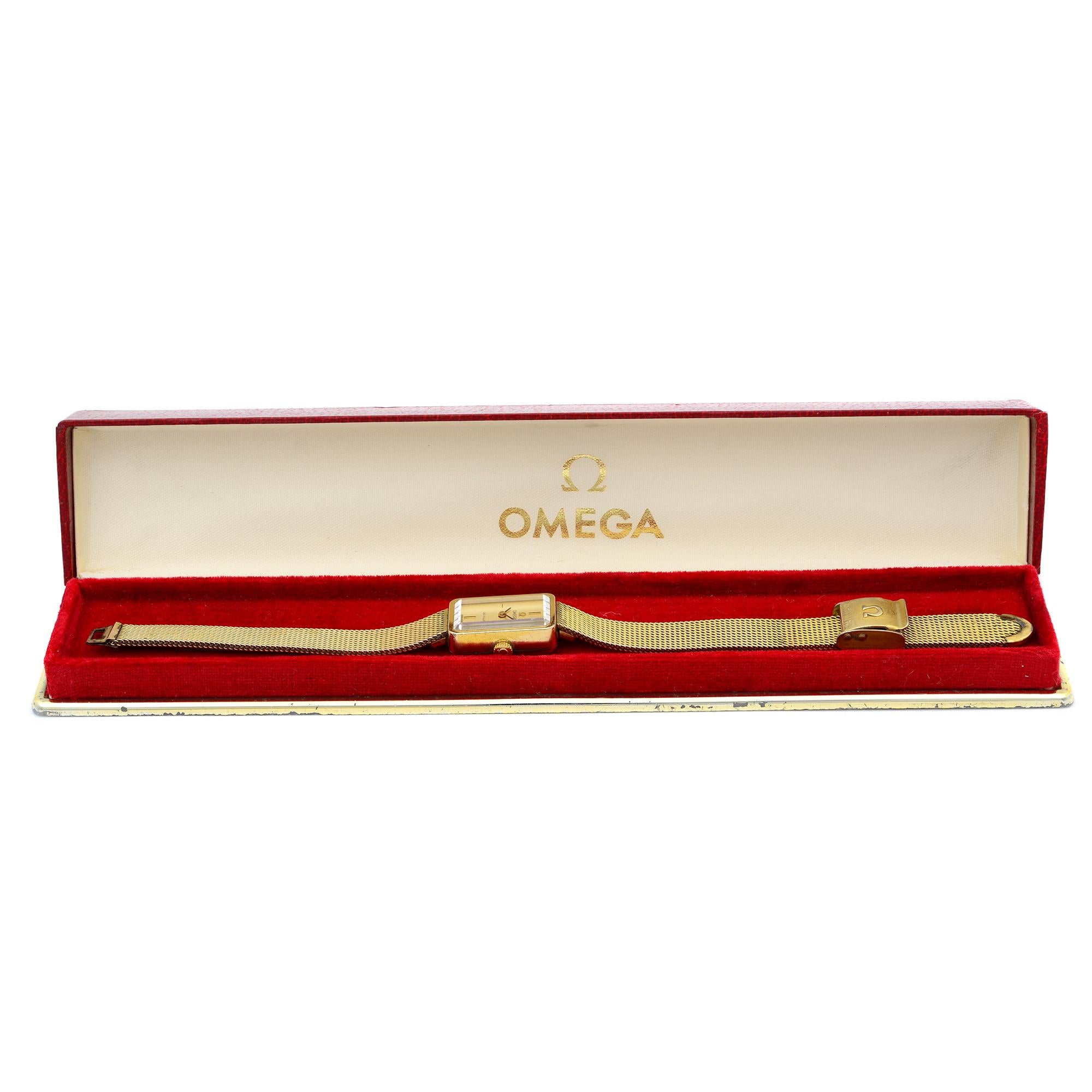 Women's Omega De Ville Vintage Gold Plated Stainless Steel Quartz Ladies Watch 511.445