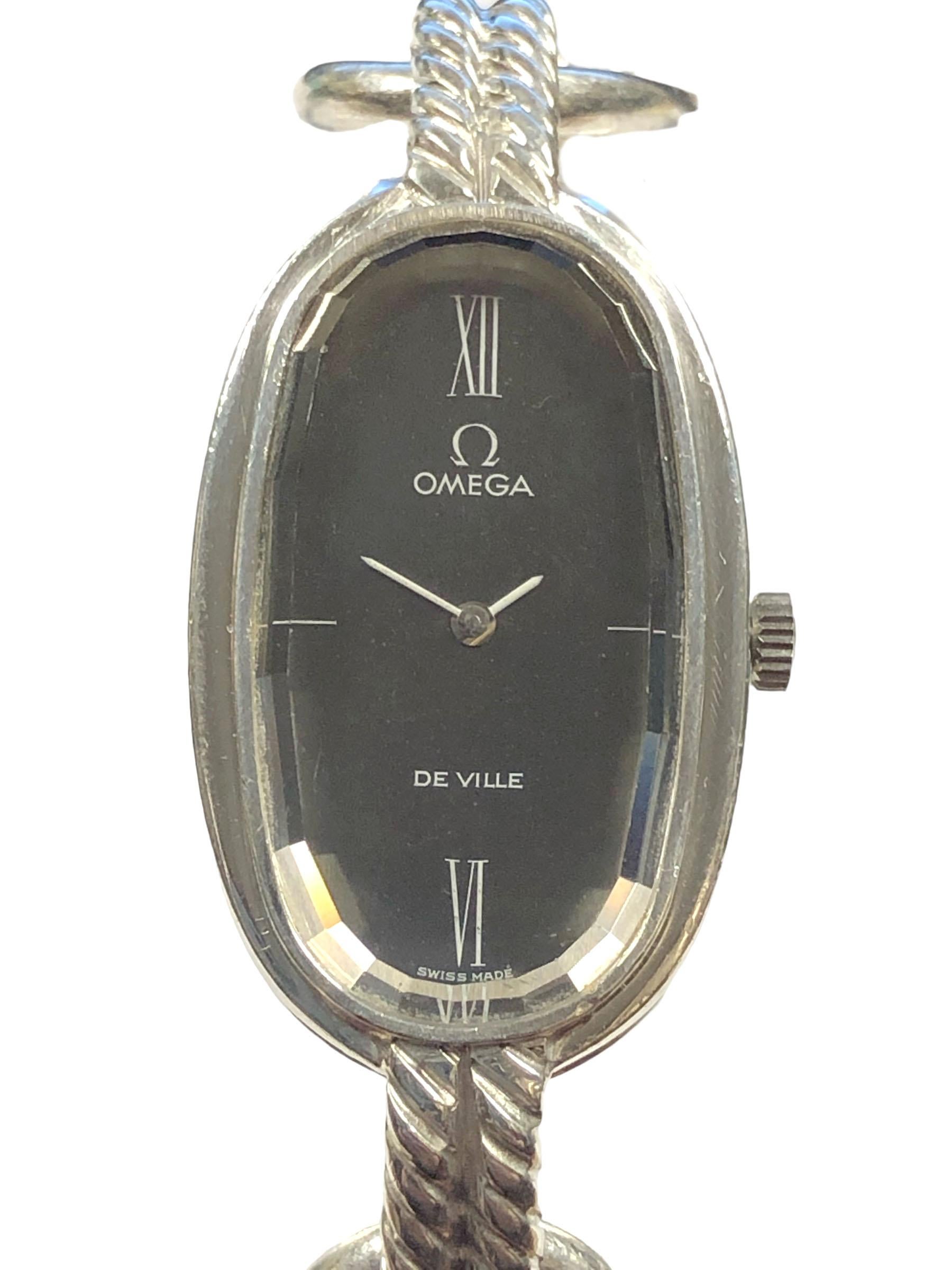 Omega De Ville Montre-bracelet mécanique vintage en argent Unisexe en vente