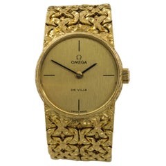 Omega De Ville Women's Hand Winding Vintage Watch 18 Karat Yellow Gold
