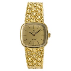 Omega De Ville Women’s Hand Winding Vintage Watch 18 Karat Yellow Gold