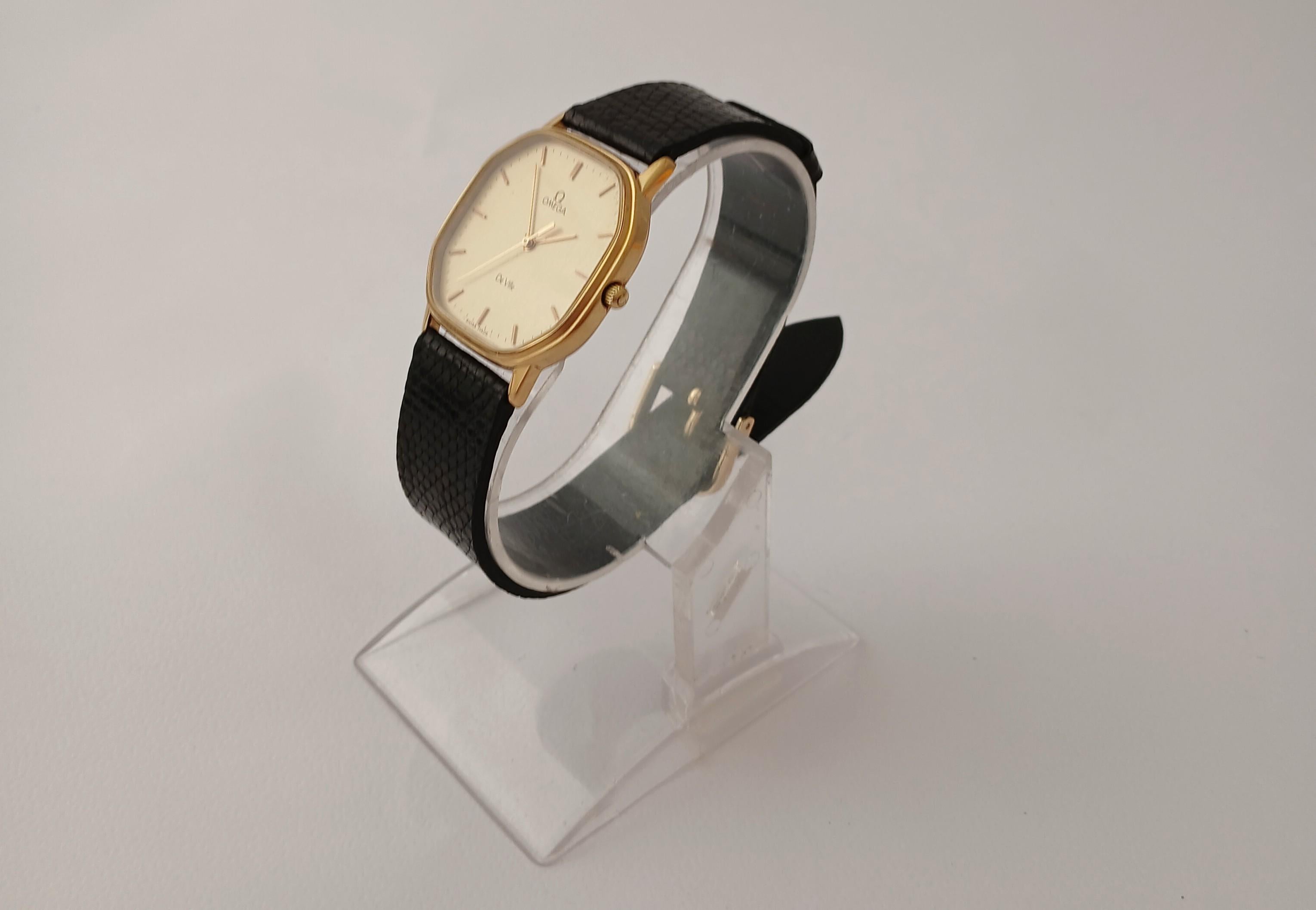 Omega Del1950031417 Golden Dial Gold Plated Tonneau Case Men's Wat en vente 8