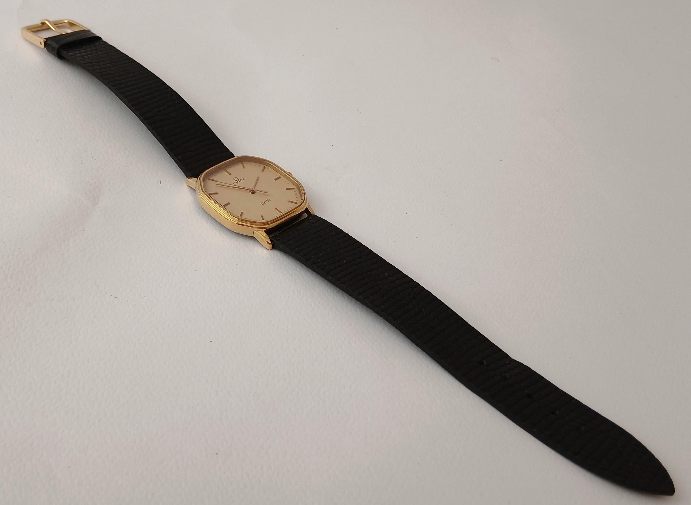 Omega Del1950031417 Golden Dial Gold Plated Tonneau Case Men's Wat en vente 4