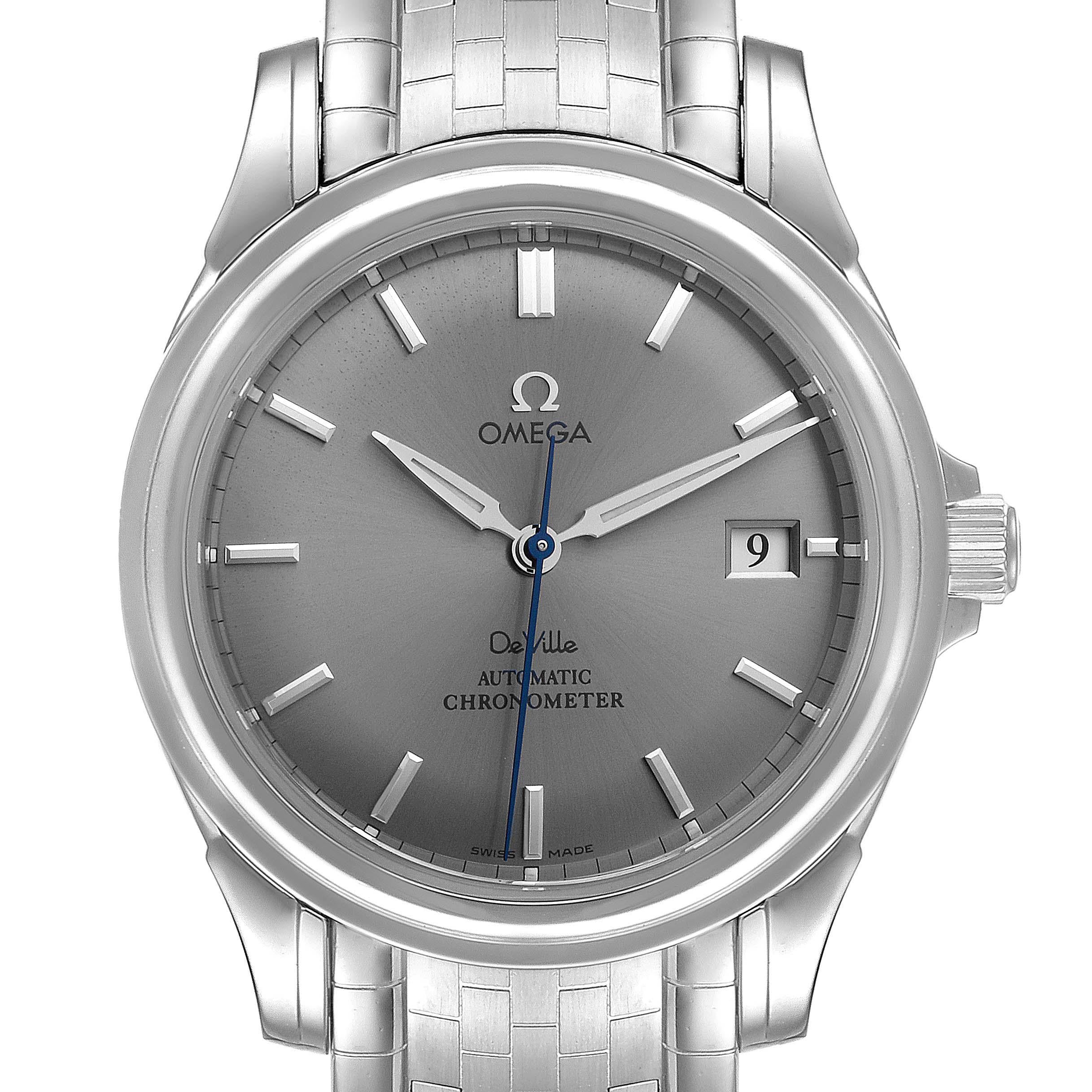 Omega DeVille Co-Axial Chronometer Stahl Herrenuhr 4531.40.00 Karte. Automatisches Uhrwerk Co-Axial Kaliber 2500 mit Automatikaufzug. Rundes Edelstahlgehäuse mit einem Durchmesser von 37,5 mm. Glatte Lünette aus Edelstahl. Gewölbtes, kratzfestes
