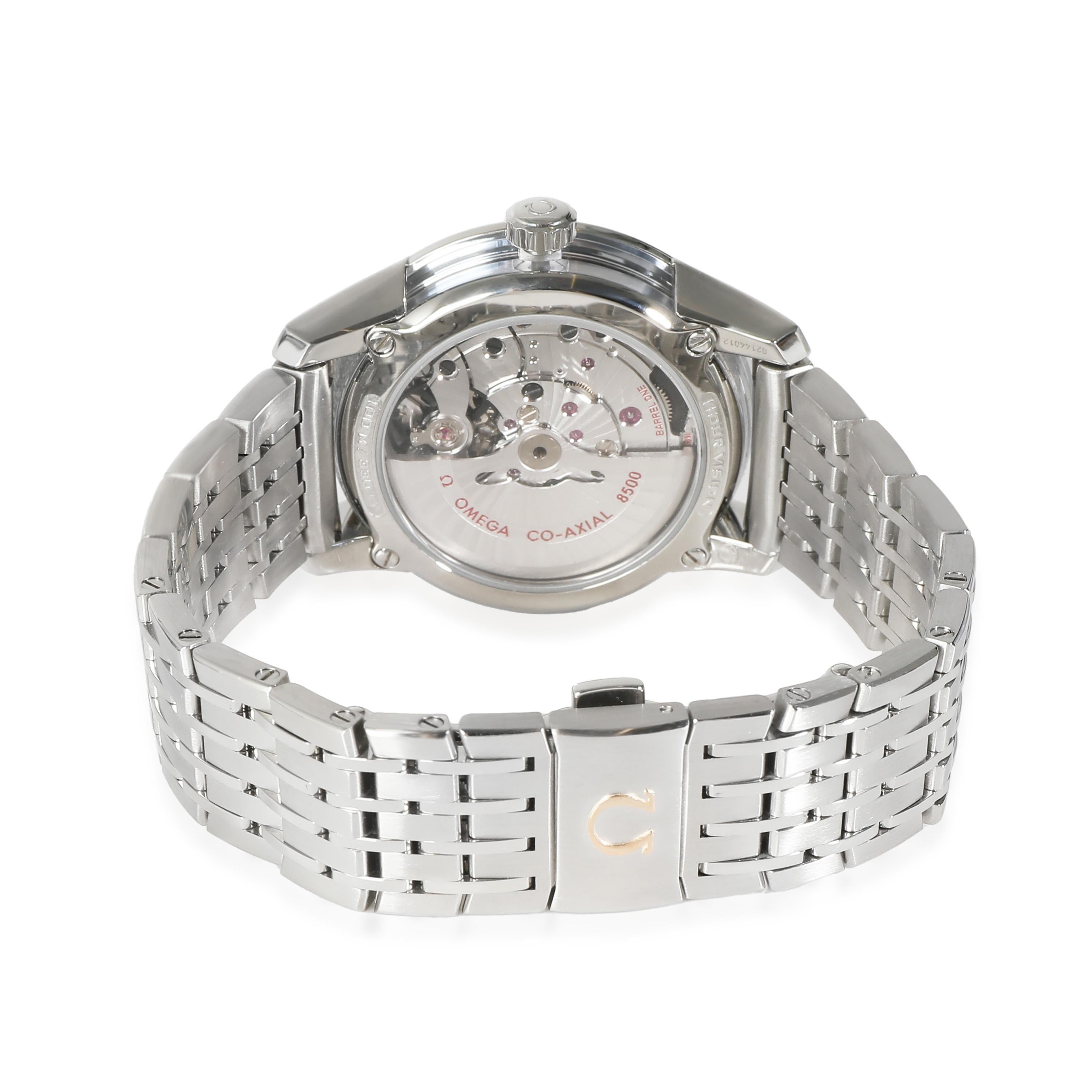 Omega DeVille Hour Vision 431.30.41.21.01.001 Herrenuhr in  Rostfreier Stahl

SKU: 135645

PRIMÄRE DETAILS
Marke: Omega
Modell: DeVille Hour Vision
Herkunftsland: Schweiz
Uhrwerk Typ: Mechanisch: Automatik/Kinetik
Herstellungsjahr: