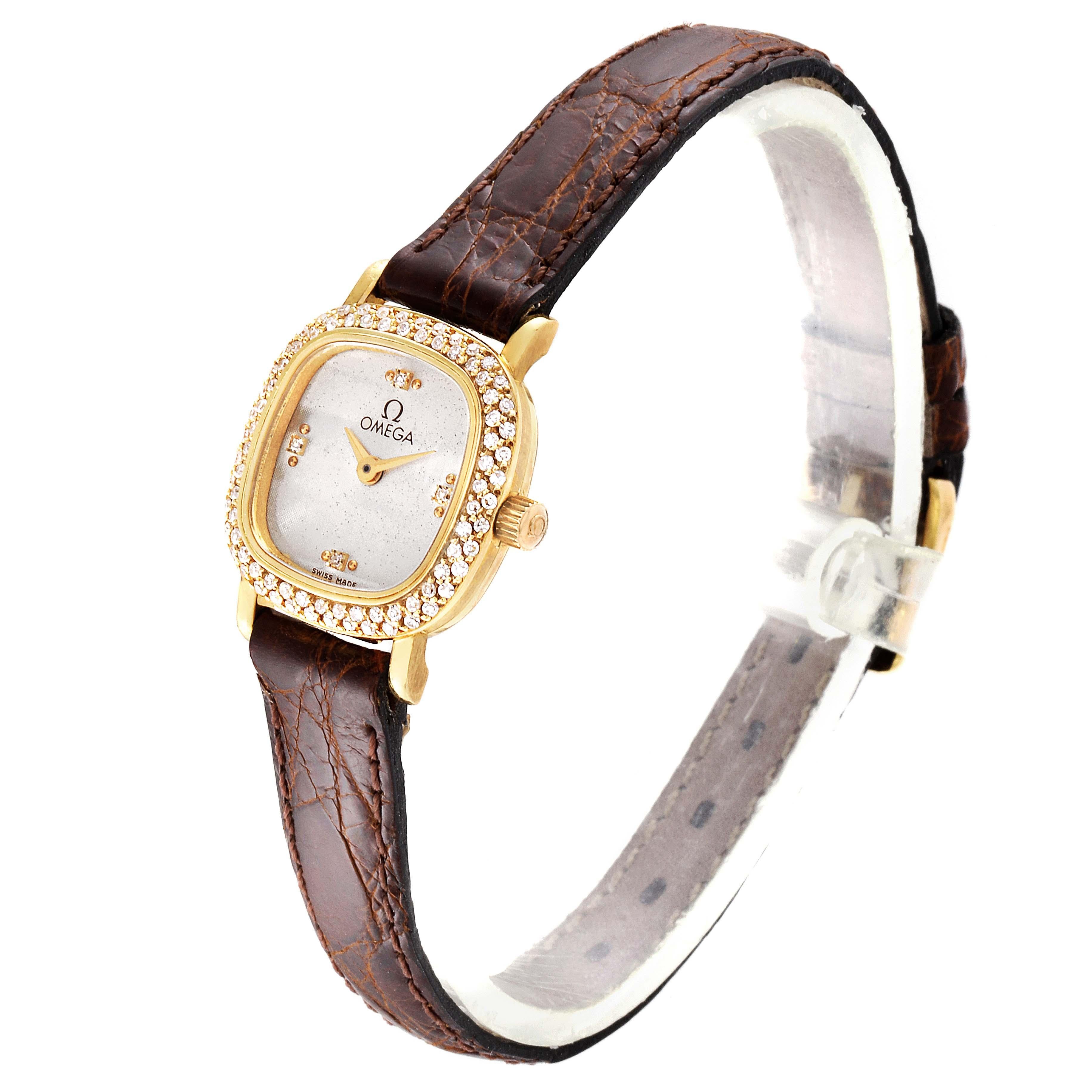 Omega DeVille Mini Gelbgold-Diamant-Cocktail-Damenuhr 1450 im Zustand „Hervorragend“ im Angebot in Atlanta, GA