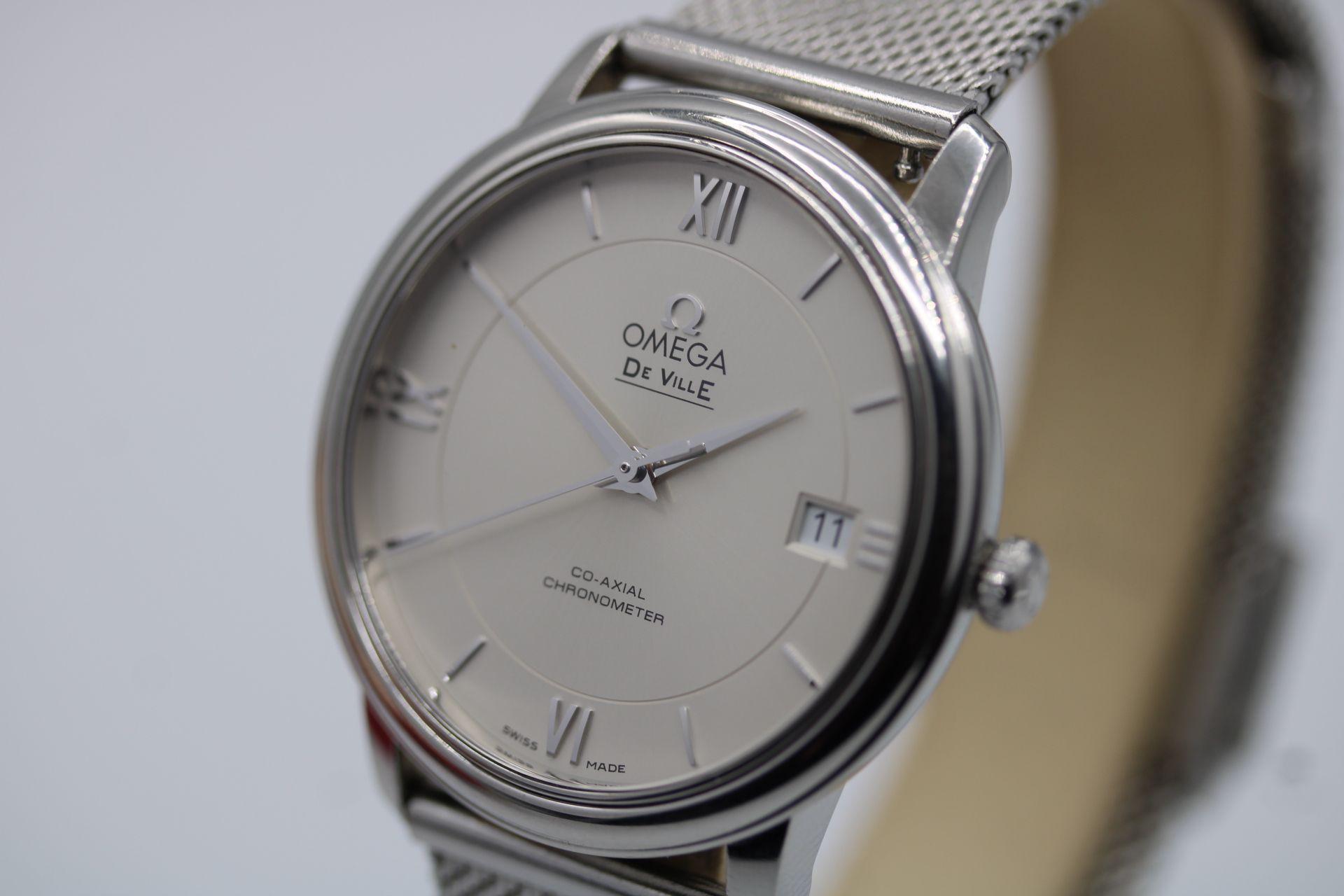 Omega DeVille Prestige 424.10.37.20.02.001 In Good Condition For Sale In London, GB