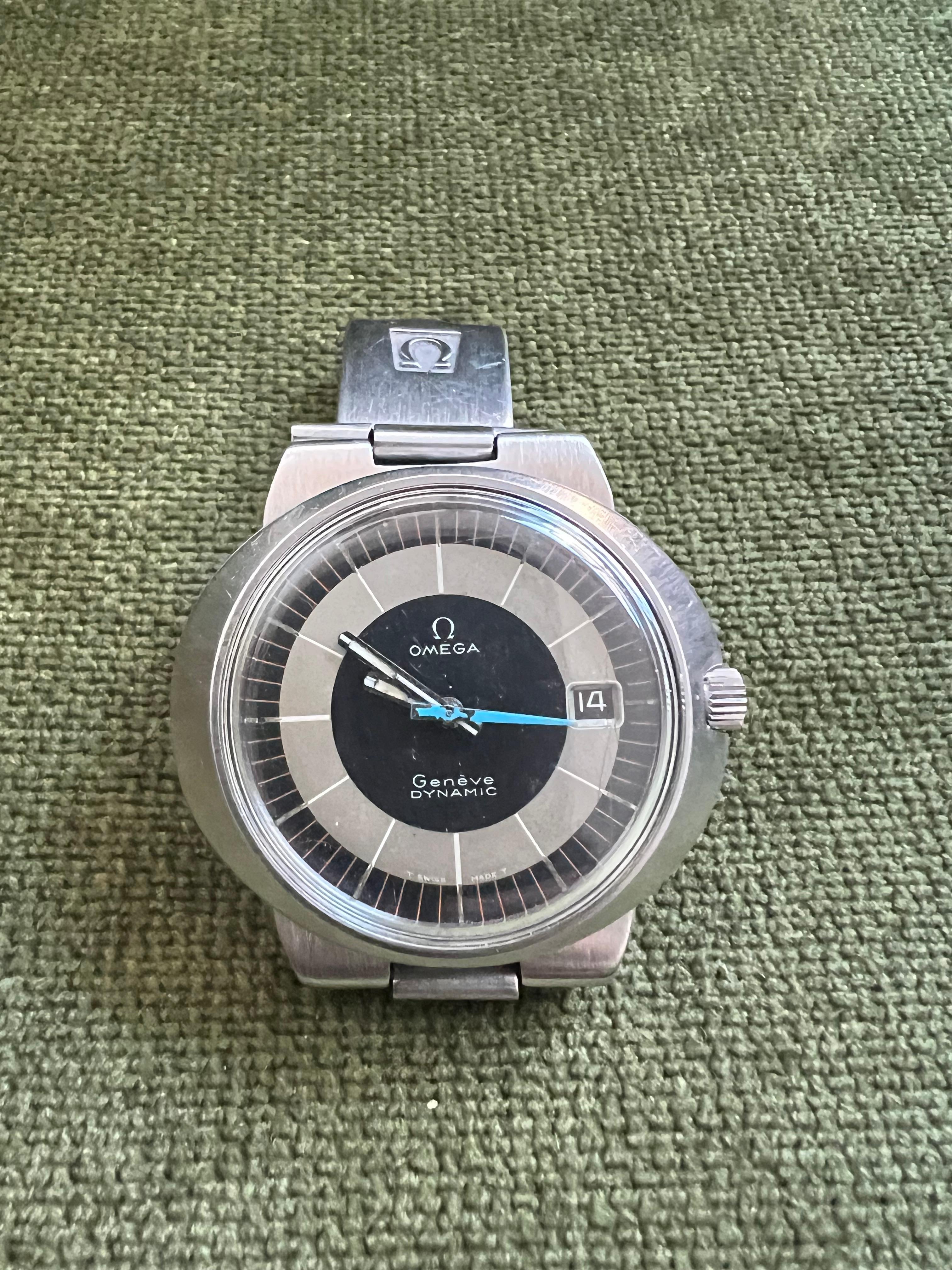 Omega Dynamic Vintage C. 1960er Jahre Uhr mit dreifarbigem Zifferblatt As good as new (Kunsthandwerker*in)