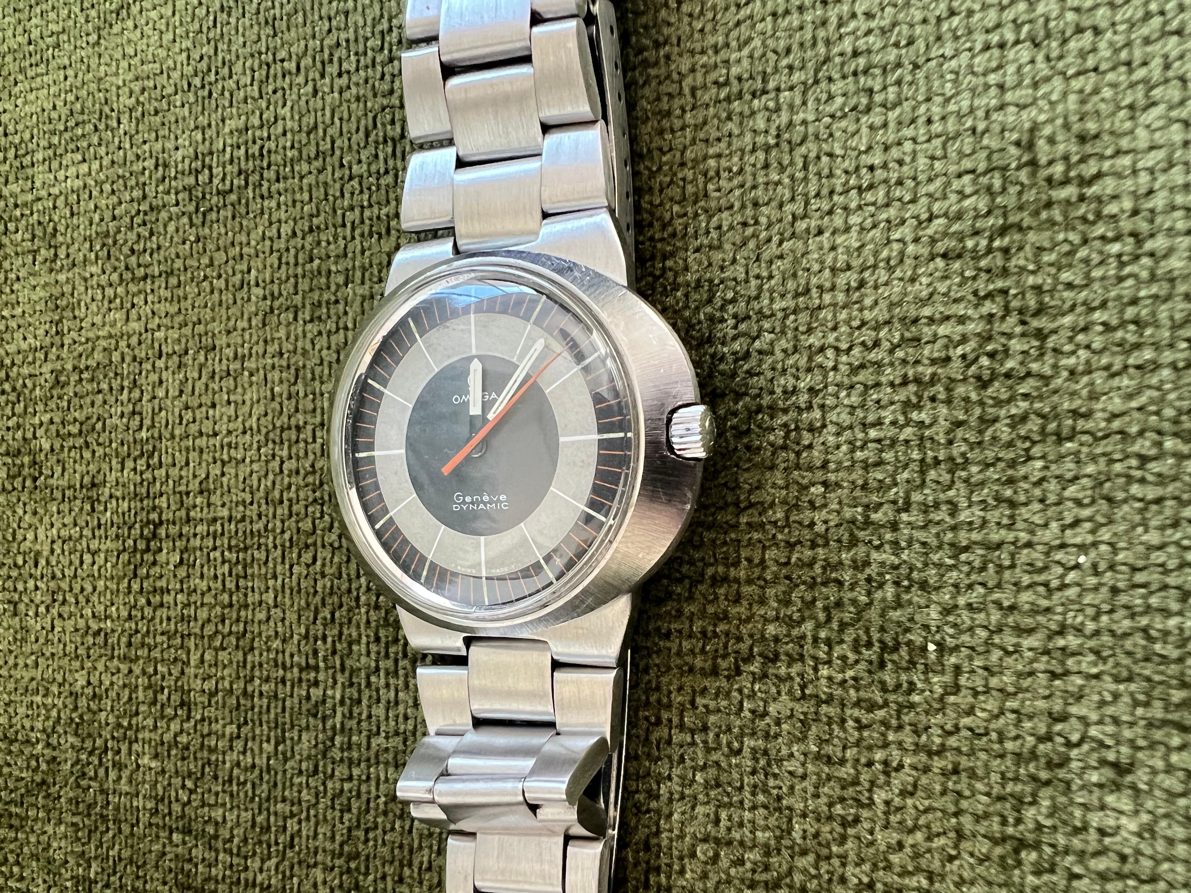 Omega Dynamic Vintage c. 1970s Watch W/ Tricolored Dial 3