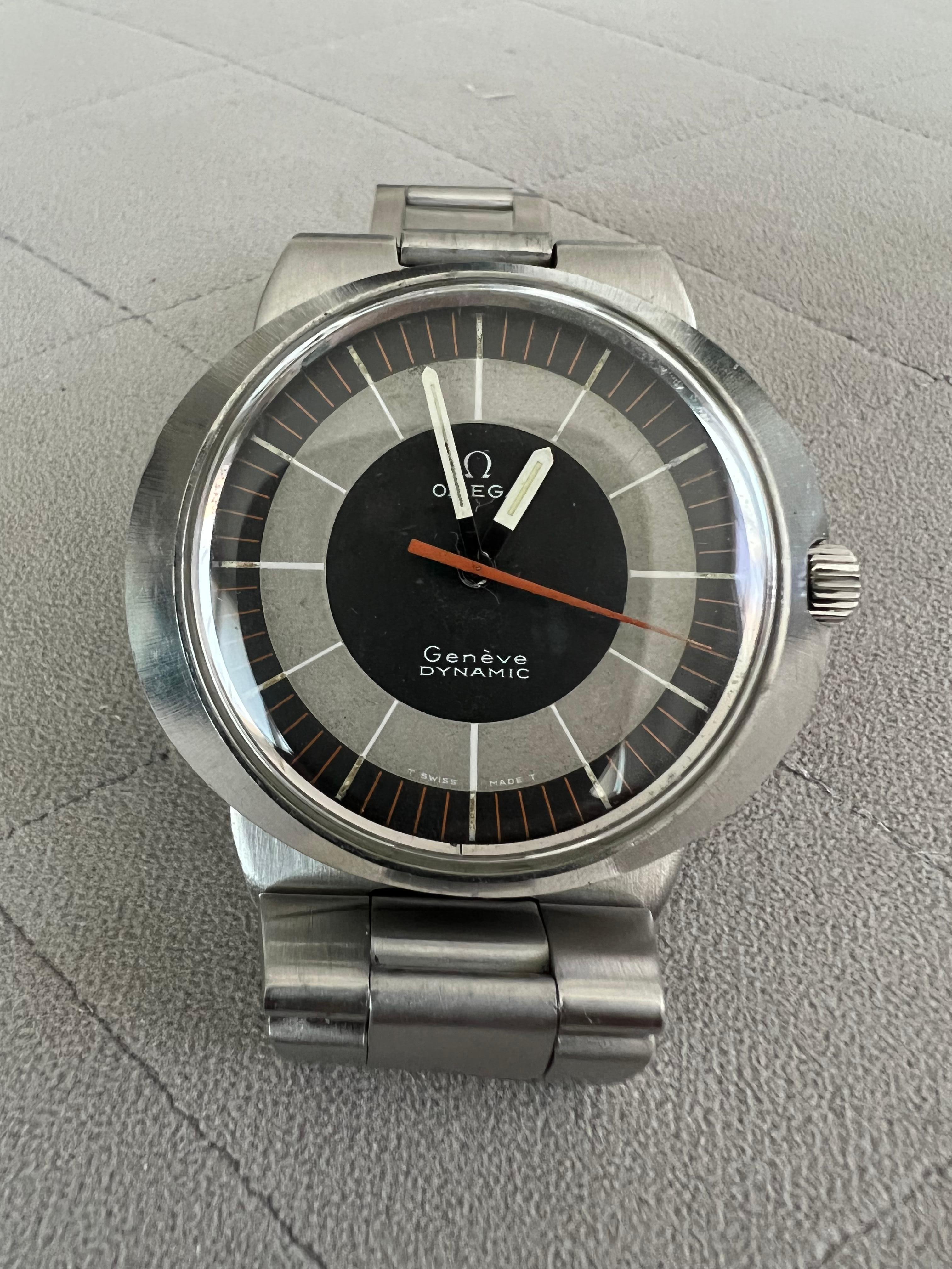 Omega Dynamic Vintage c. 1970s Watch W/ Tricolored Dial In Excellent Condition In New York, NY