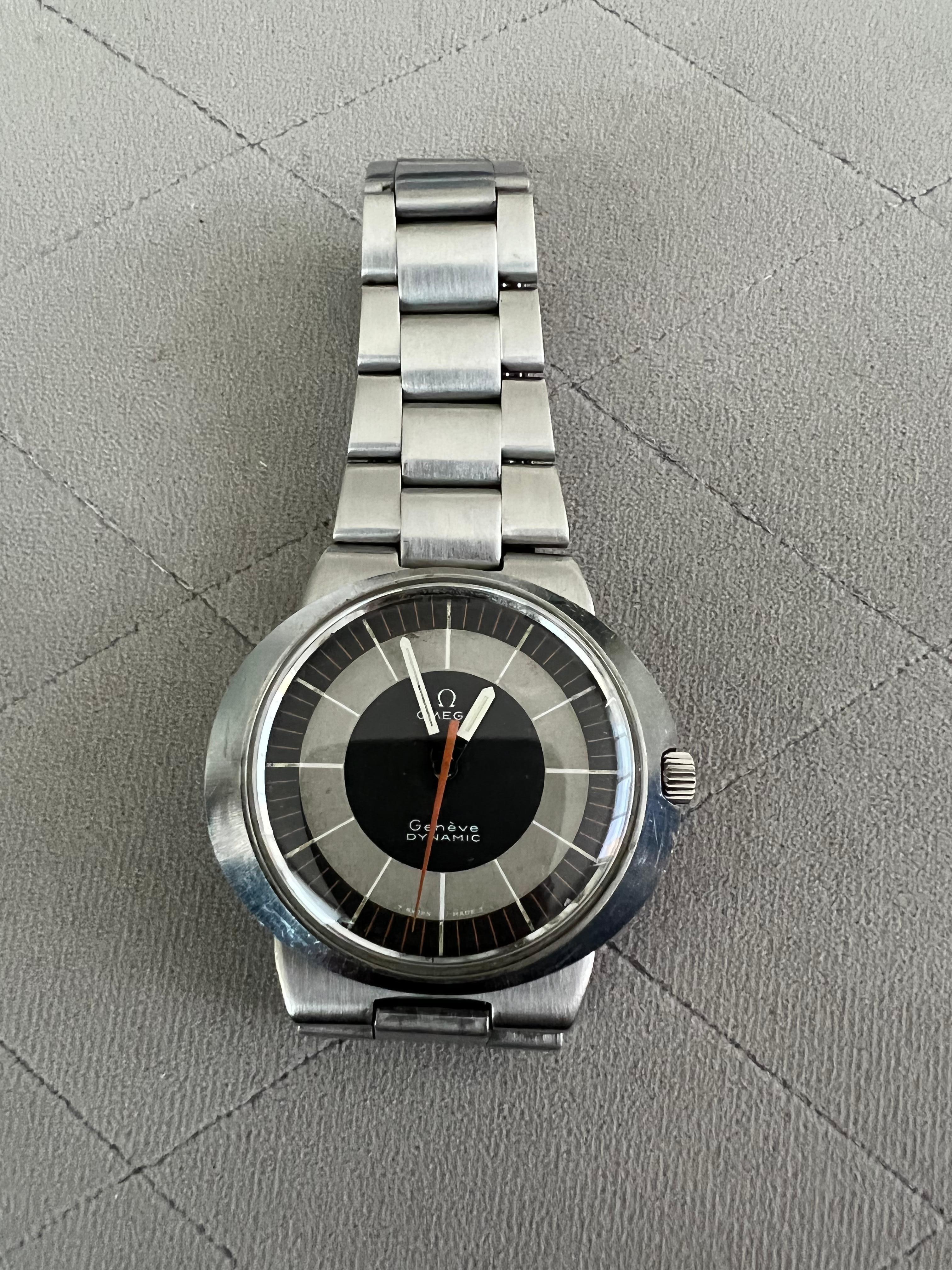 Women's or Men's Omega Dynamic Vintage c. 1970s Watch W/ Tricolored Dial