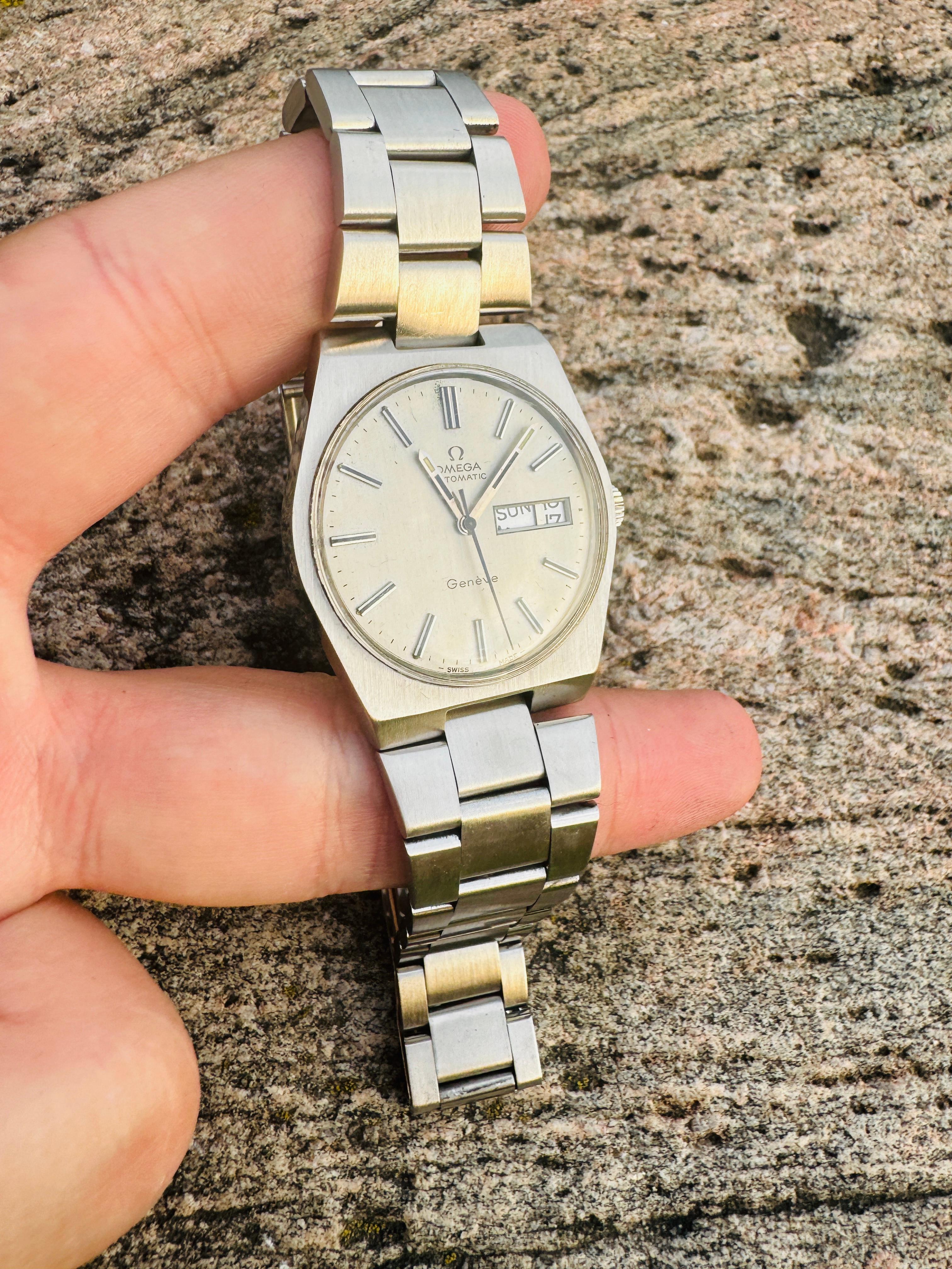 Omega Genève 1660125 Automatikuhr mit Tagesdatum Herren