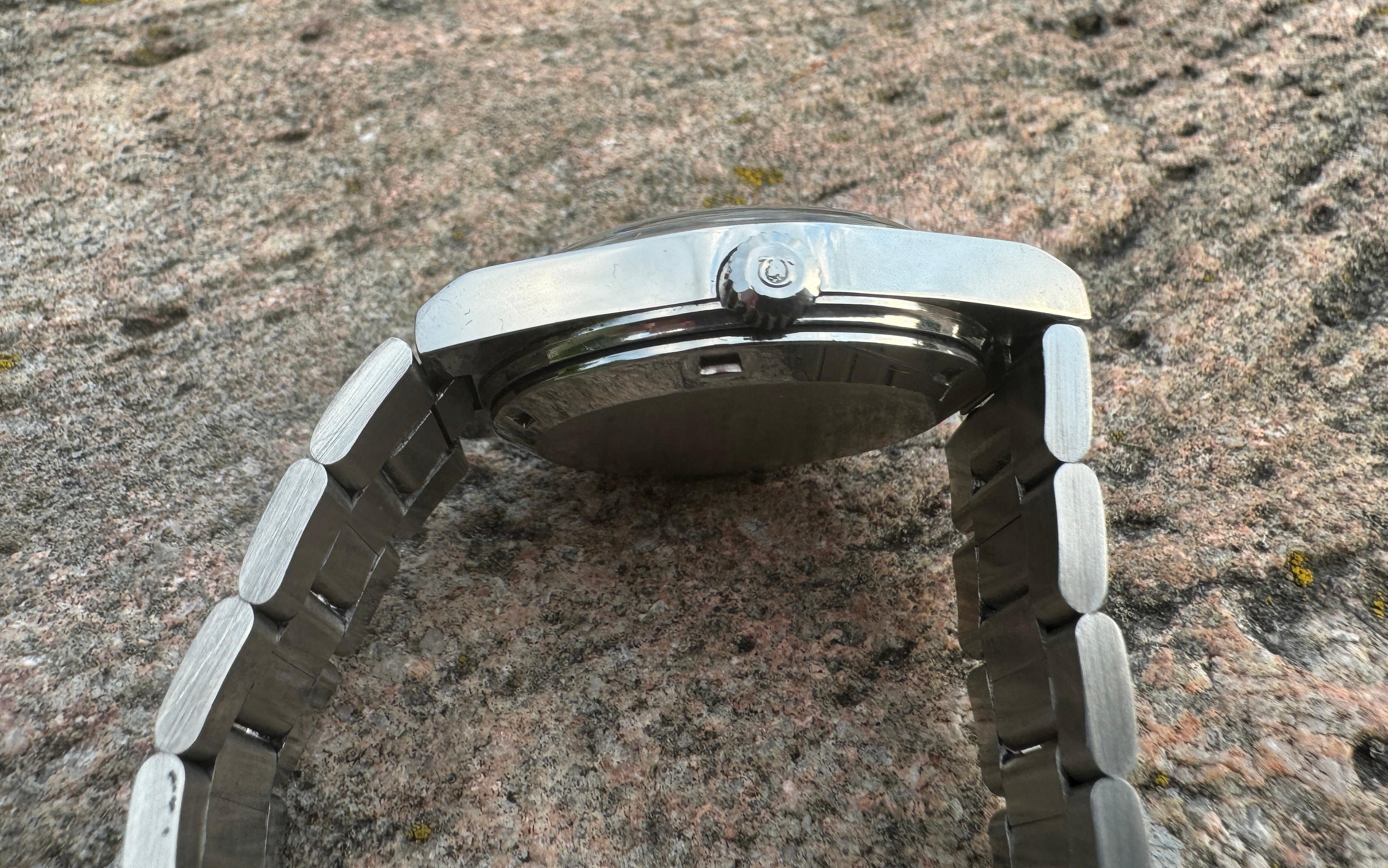Omega Genève 1660125 Automatikuhr mit Tagesdatum 4