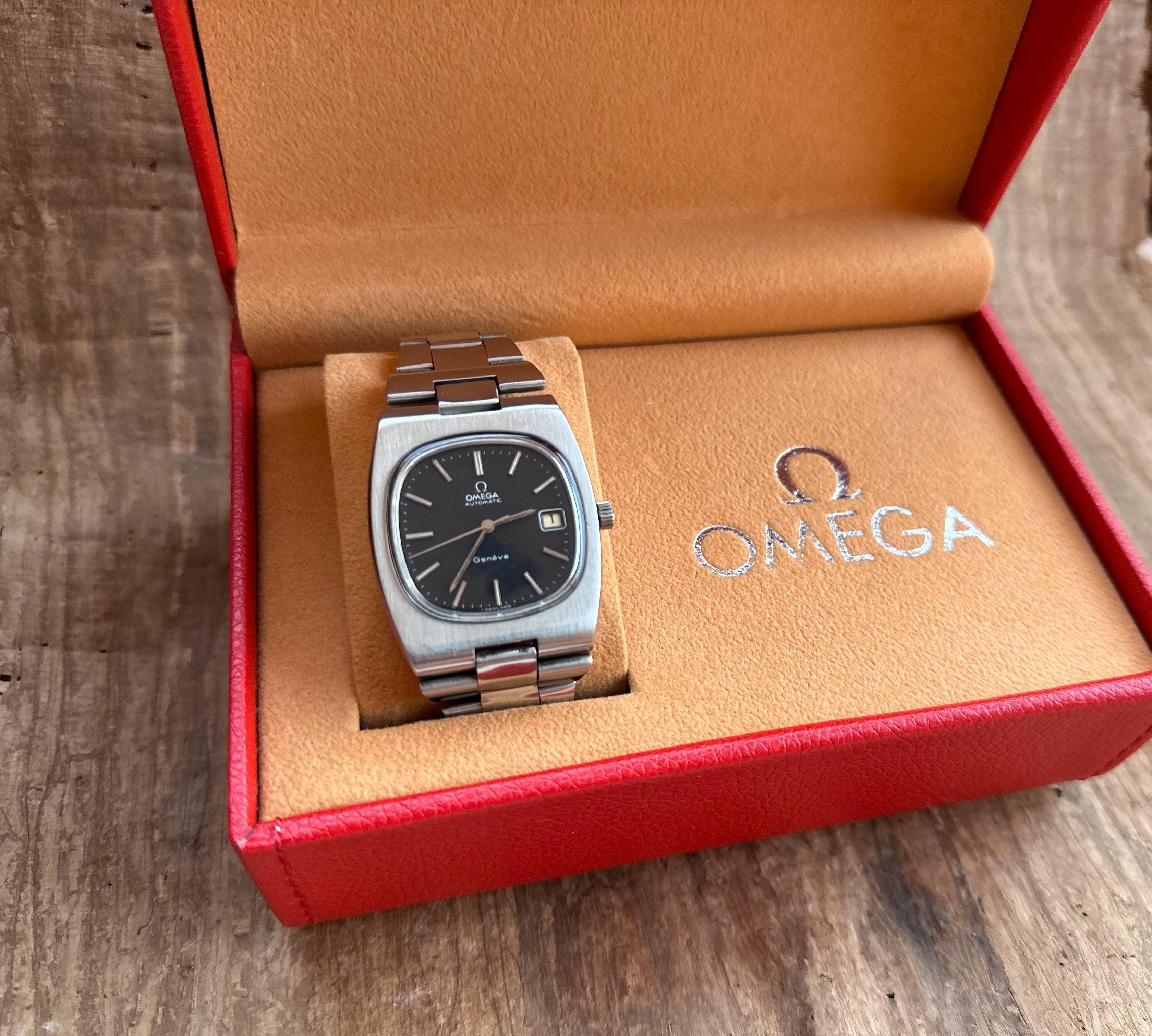 Brand: Omega

Model: Genève

Reference Number: 1660191

Country Of Manufacture: Switzerland

Movement: Automatic Cal 1012

Case Material: Stainless steel

Measurements : Case width: 36 mm. (without crown) x40mm

Band Type : Stainless steel

Band