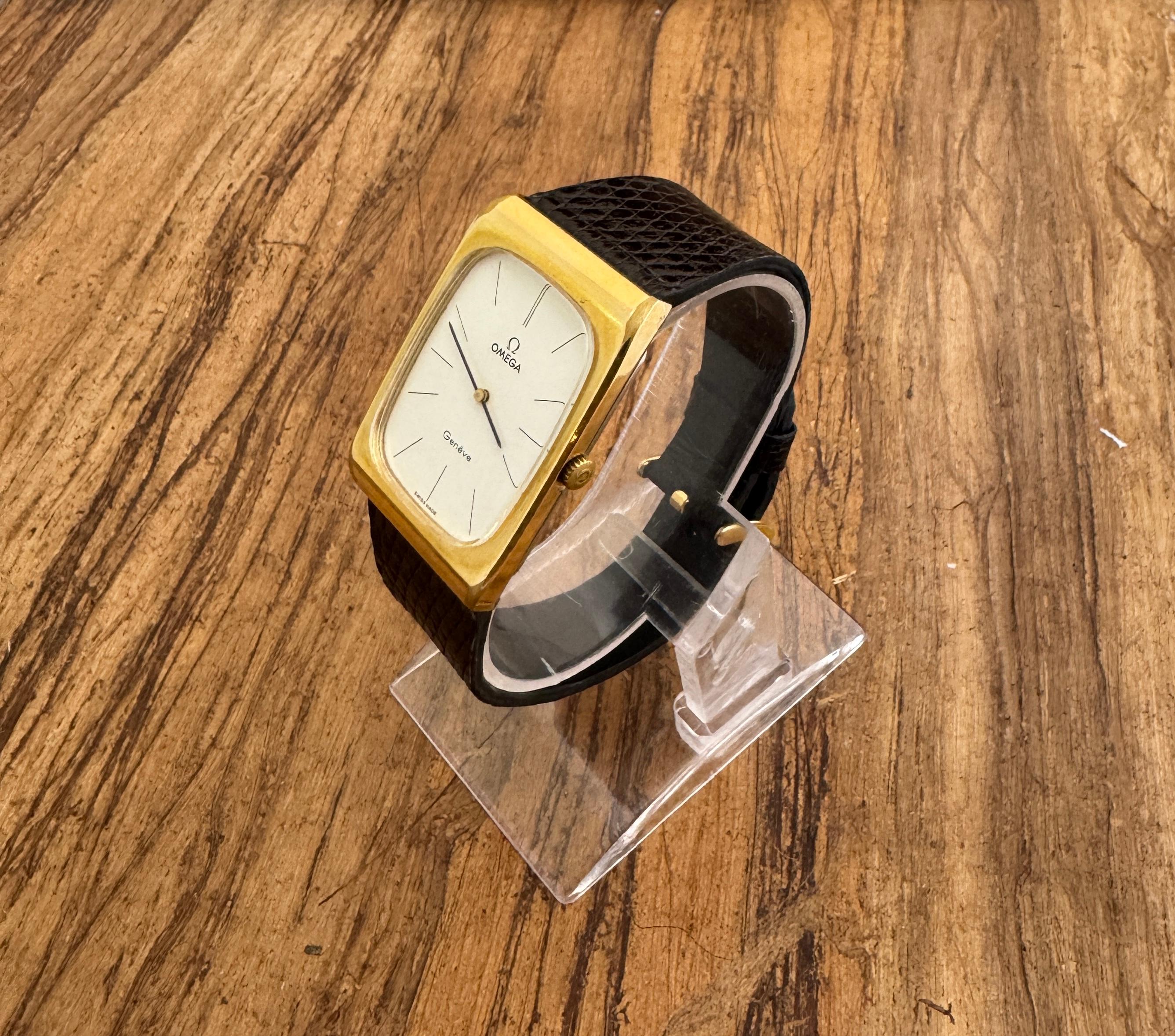 Omega Genève Ref 1110116 Oversized 30x42 mm Manual Wind Gold Plated Watch 7