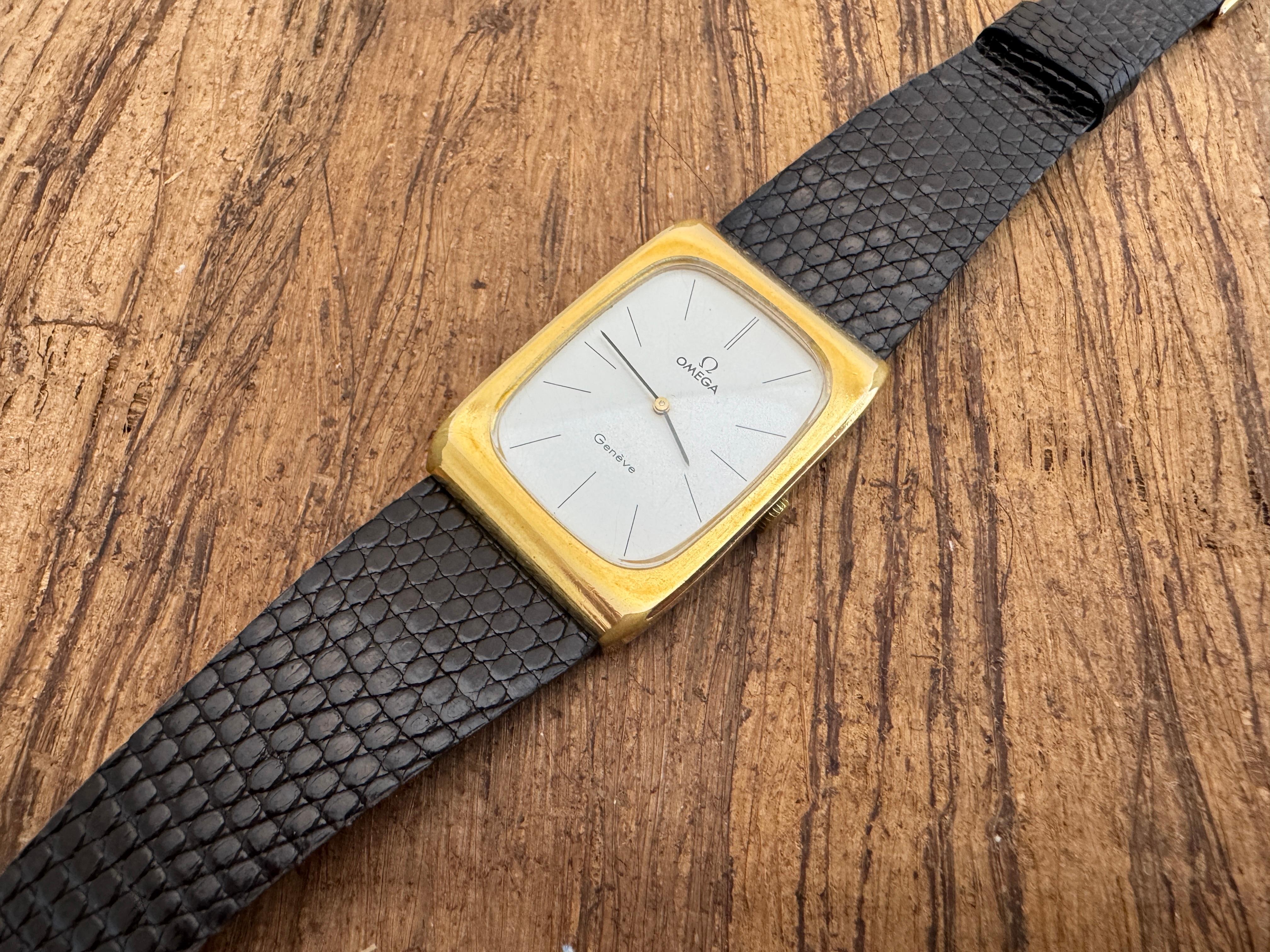 Omega Genève Ref 1110116 Oversized 30x42 mm Manual Wind Gold Plated Watch In Good Condition In Toronto, CA