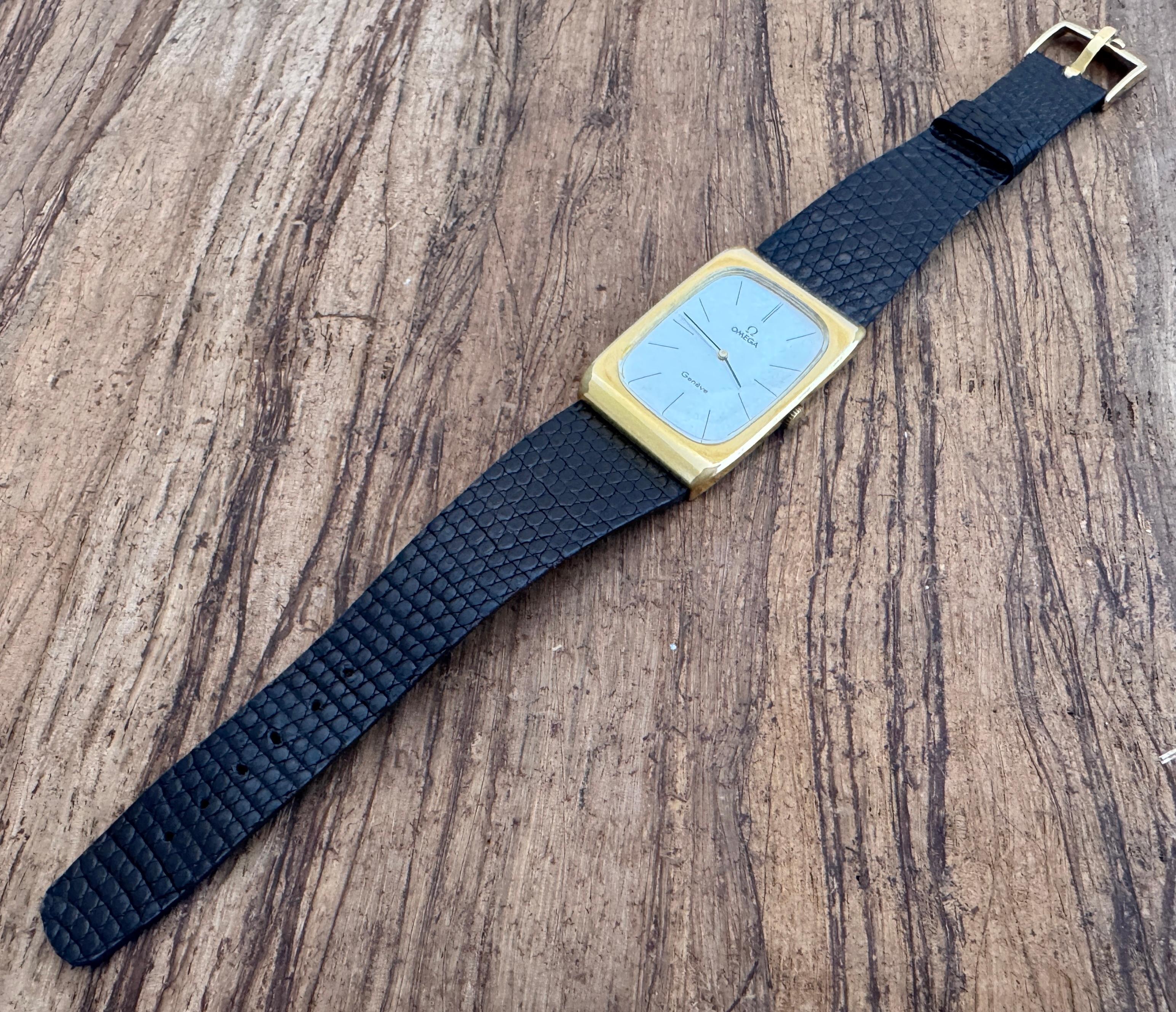 Omega Genève Ref 1110116 Oversized 30x42 mm Manual Wind Gold Plated Watch 4