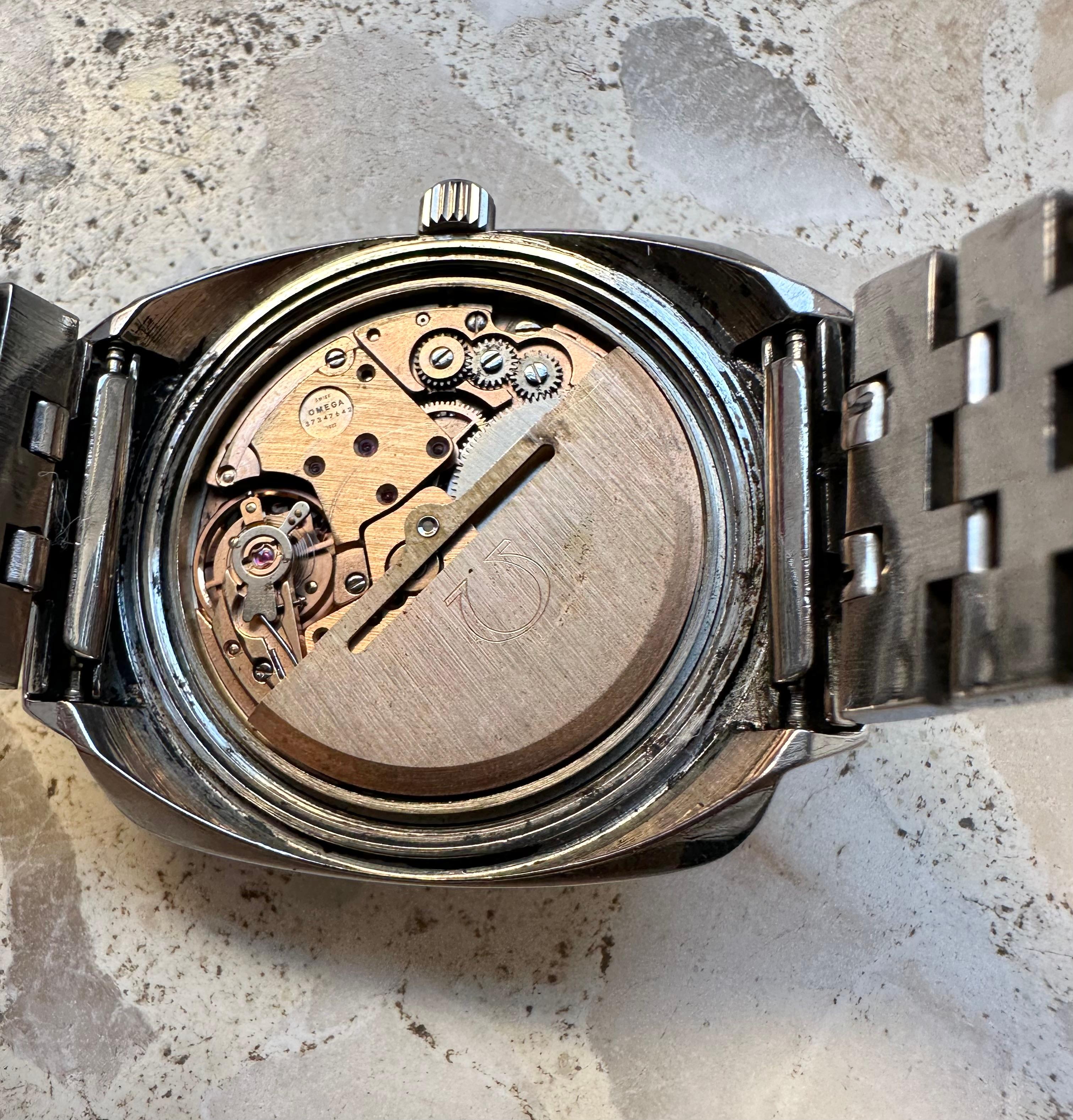 Omega Genève Ref 1660170 Montre automatique en acier inoxydable en vente 3