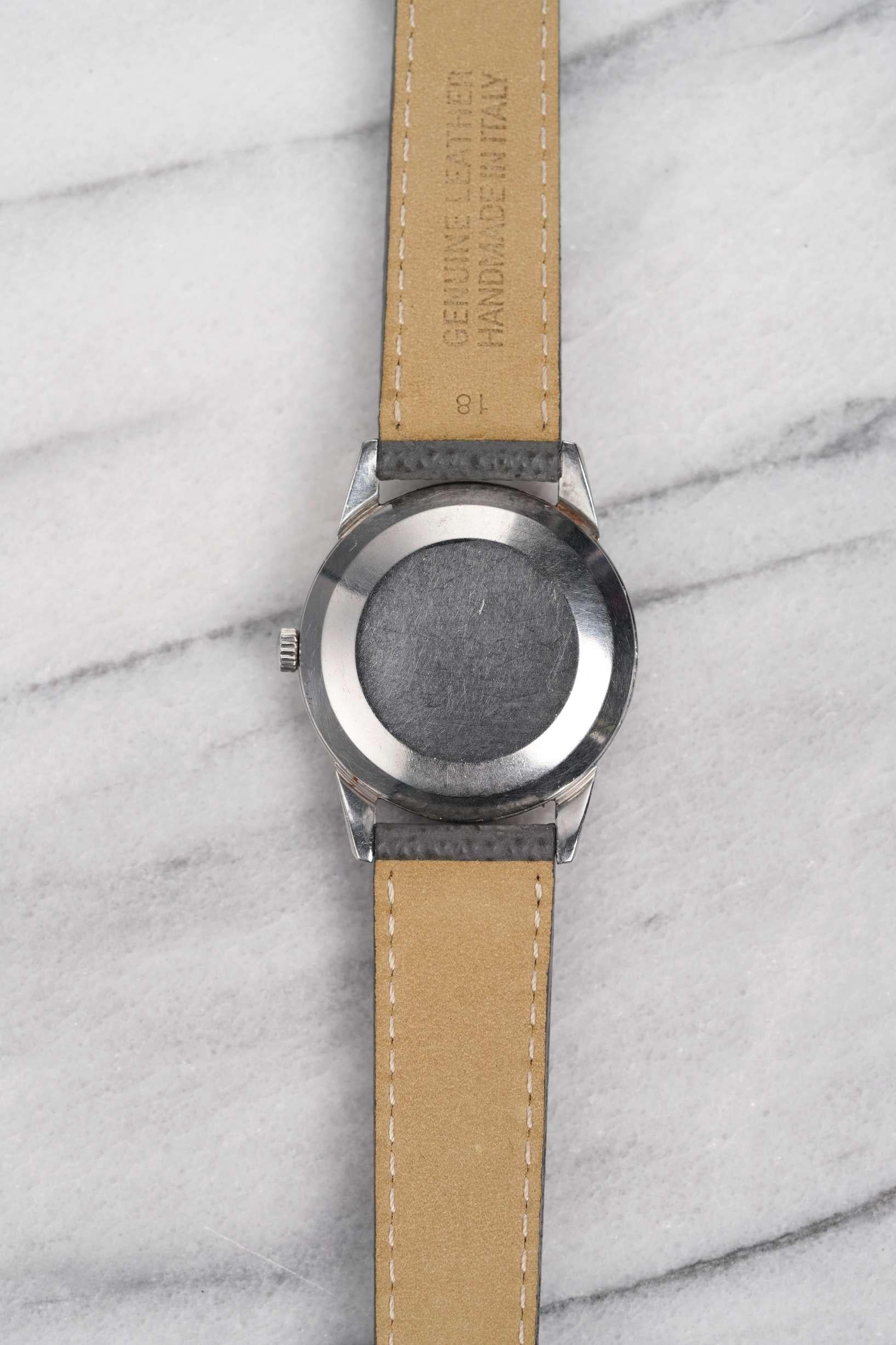 Femenino o masculino Reloj Omega Geneve Turler Estampado en caja de acero, años 60 en venta