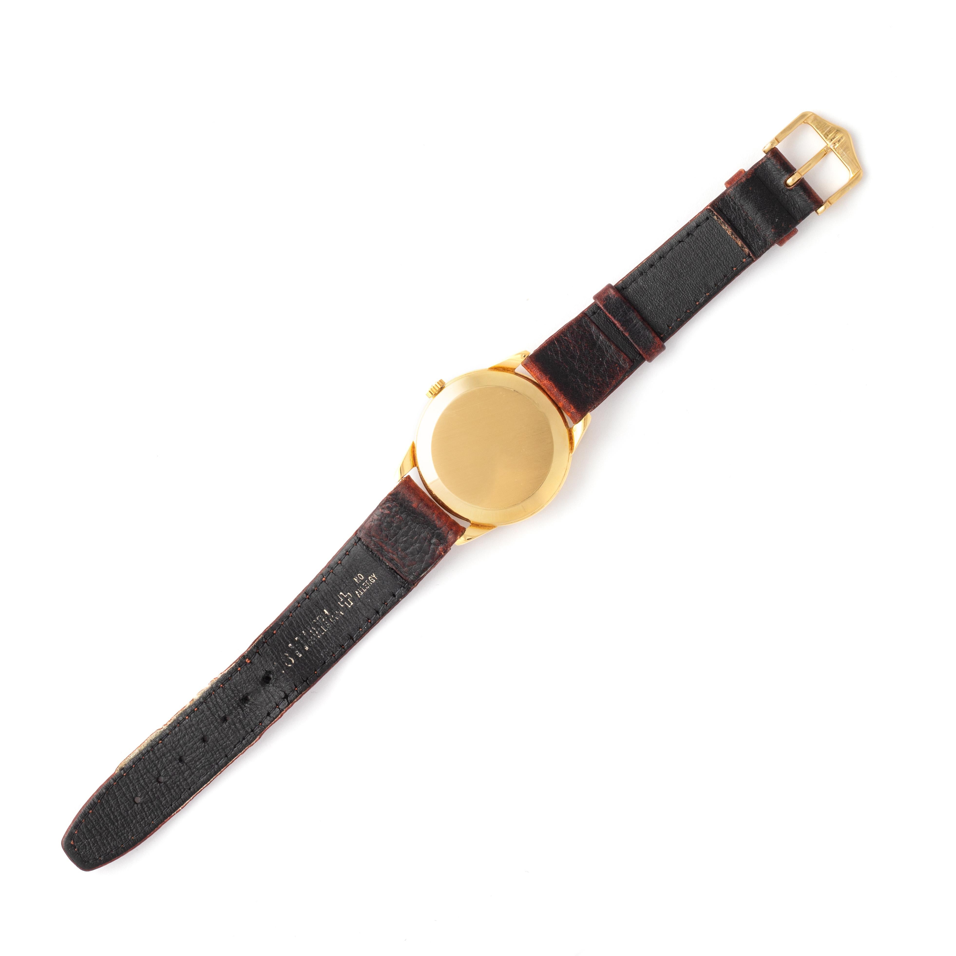 Women's or Men's Omega Geneve Yellow Gold 18K Wristwatch 1960S For Sale