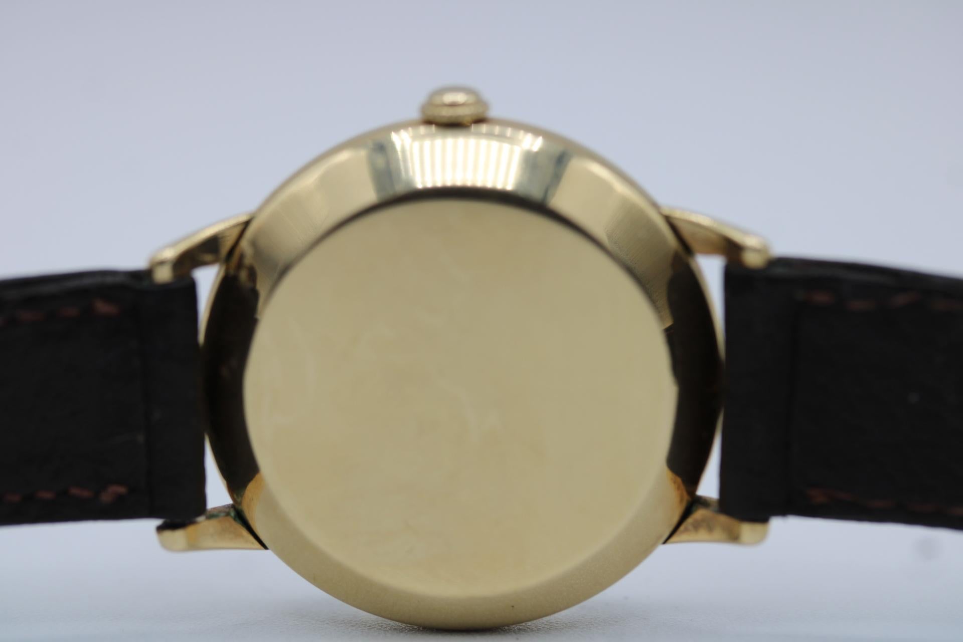 An Omega Gold filled Bumper reference F6212 from 1947 is really is a gem of a find!

A vintage Omega Gold filled Bumper in this condition is hard to find. The bumper automatic movement is a piece of art in its own right.

33mm 14ct Gold filled case