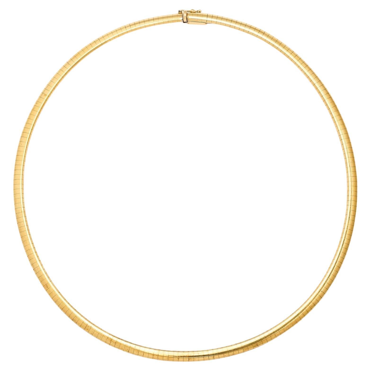 Collar de oro Omega en venta