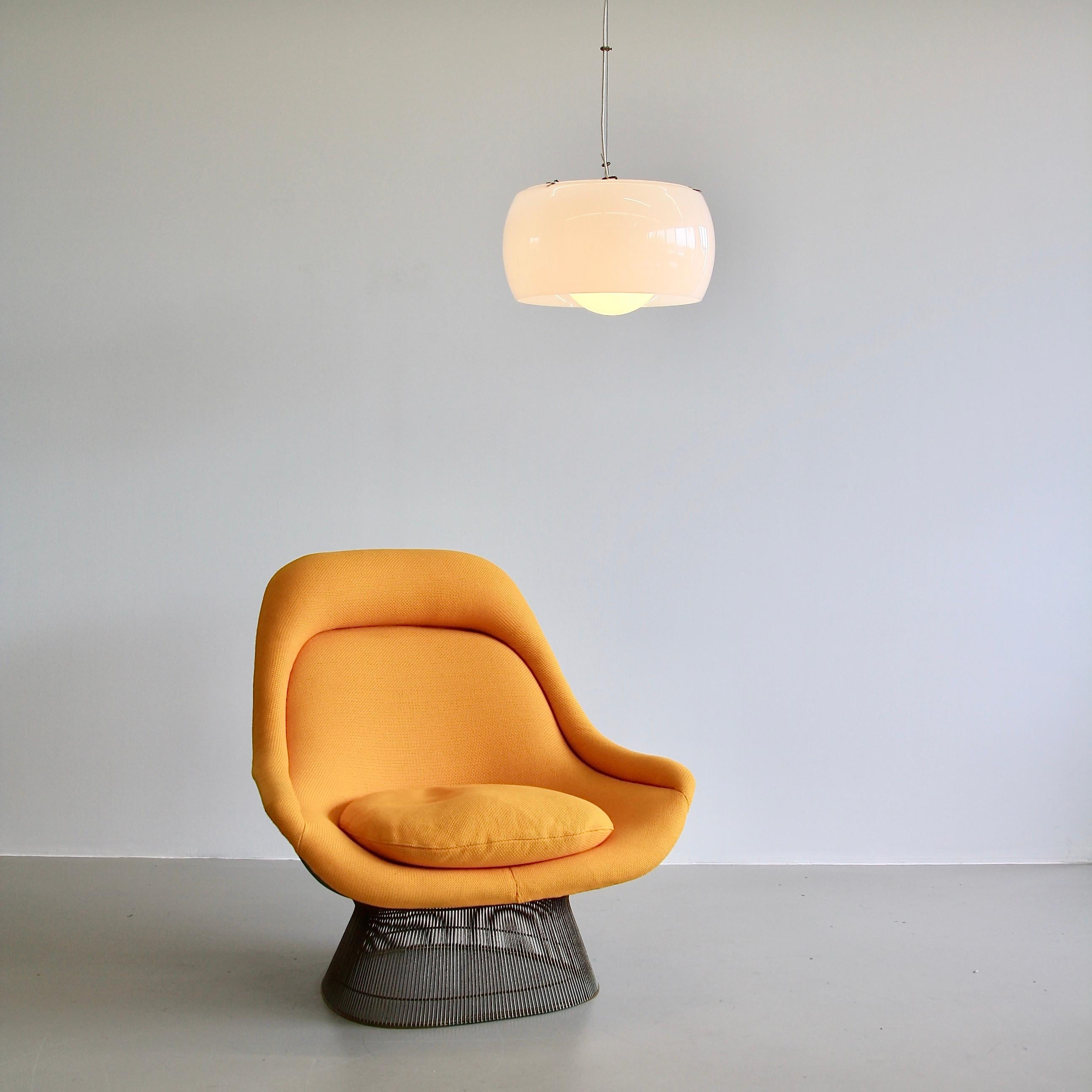 Omega 'Grande' Hanging Lamp by Vico Magistretti, 1962 In Good Condition In Berlin, Berlin