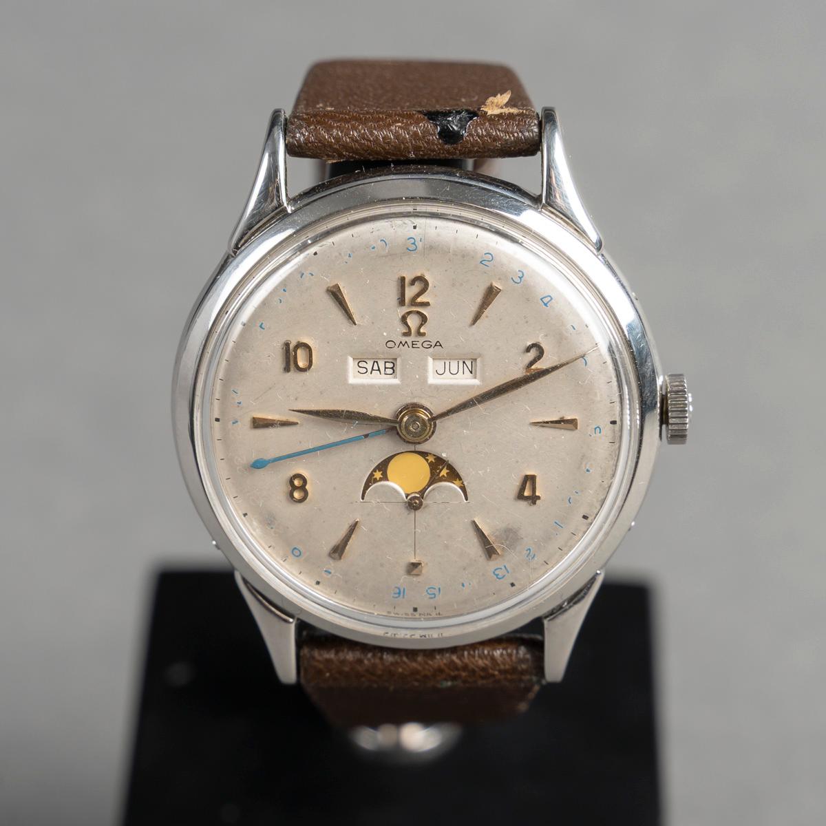 Other Omega Jumbo Triple Date Moonphase Cosmic Vintage Watch 1952 For Sale