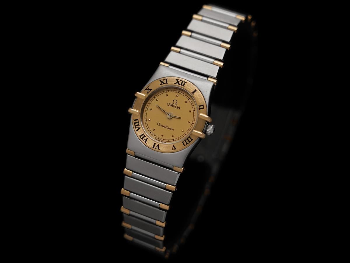 Omega Ladies Constellation Manhattan Mini Watch - 18K Gold & Stainless Steel In Good Condition For Sale In Suwanee, GA