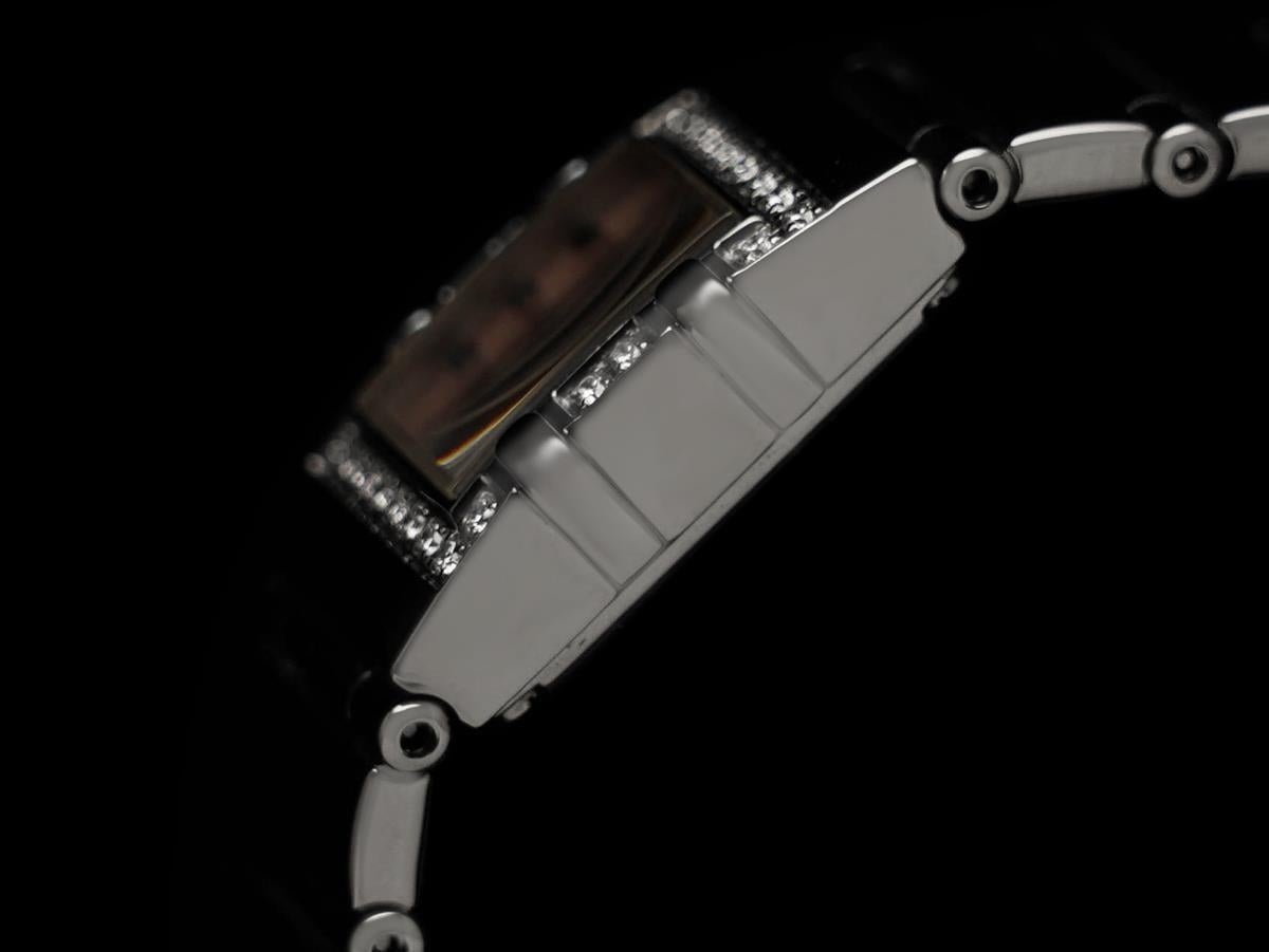 Omega Ladies Constellation Quadra - Acier inoxydable et diamants d'origine - Mint en vente 1