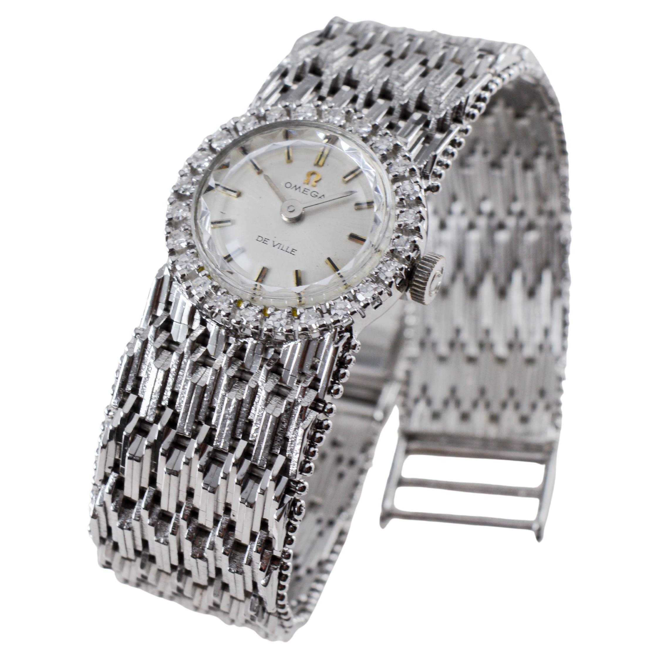 Omega Ladies Mid Century 18Kt. Solid Gold Dress Watch For Sale 5