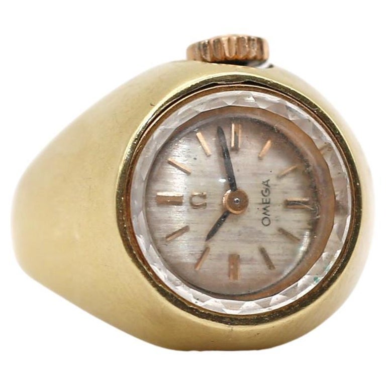 Omega Ladies Ring Watch, 18K Gold, Swiss, 1970s For Sale at  display picture 3