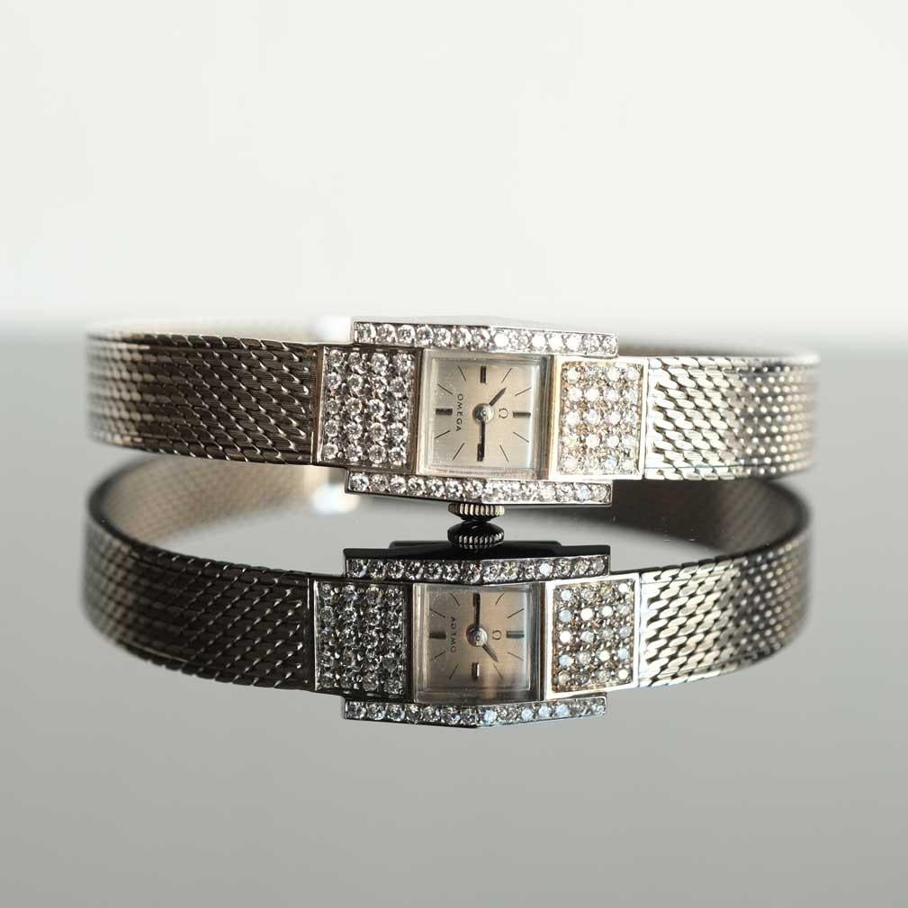 Omega Ladies watch 18ct white gold and diamonds For Sale 6
