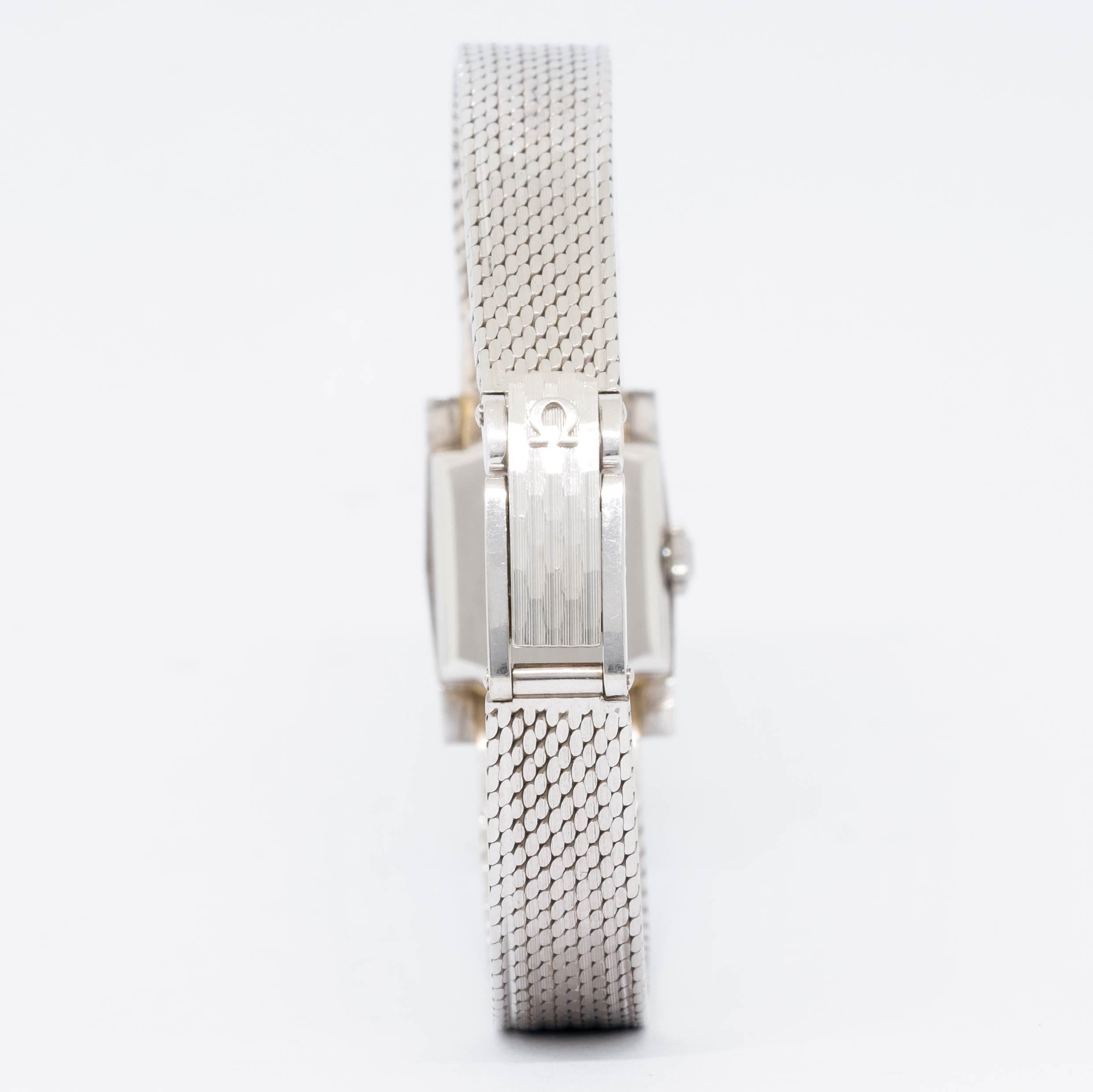 Omega Ladies watch 18ct white gold and diamonds In Good Condition For Sale In Milano, MI