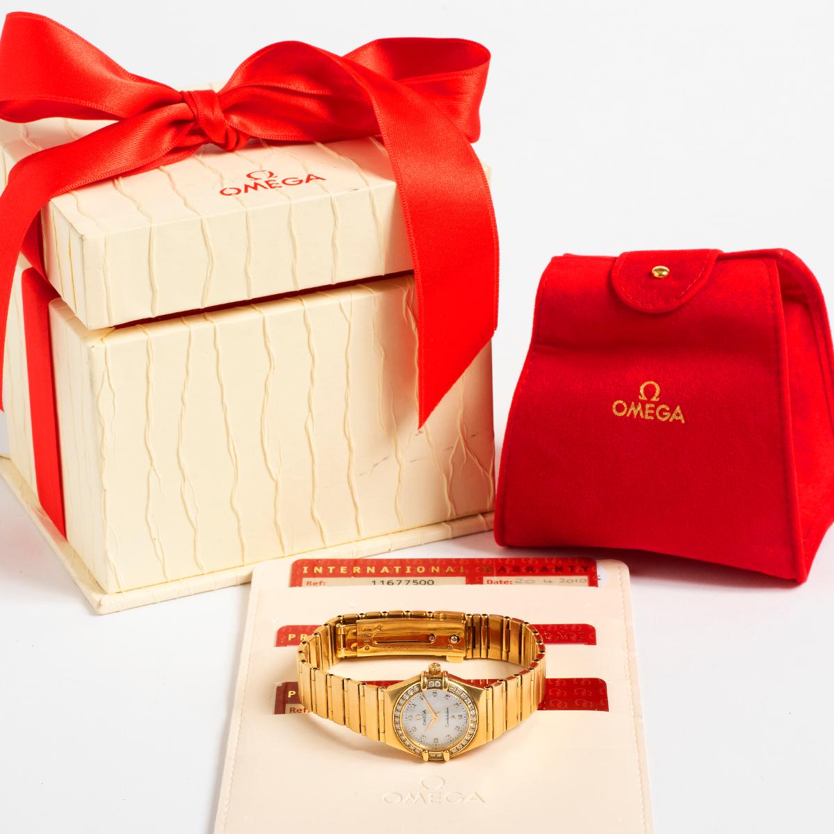 Our very rare Omega Lady Constellation is a reference 1167.75.00 which features a 22.5mm case in 18k yellow gold, factory set with diamonds, mother of pearl dial also with diamonds and 18k yellow gold bracelet. This example is presented in
