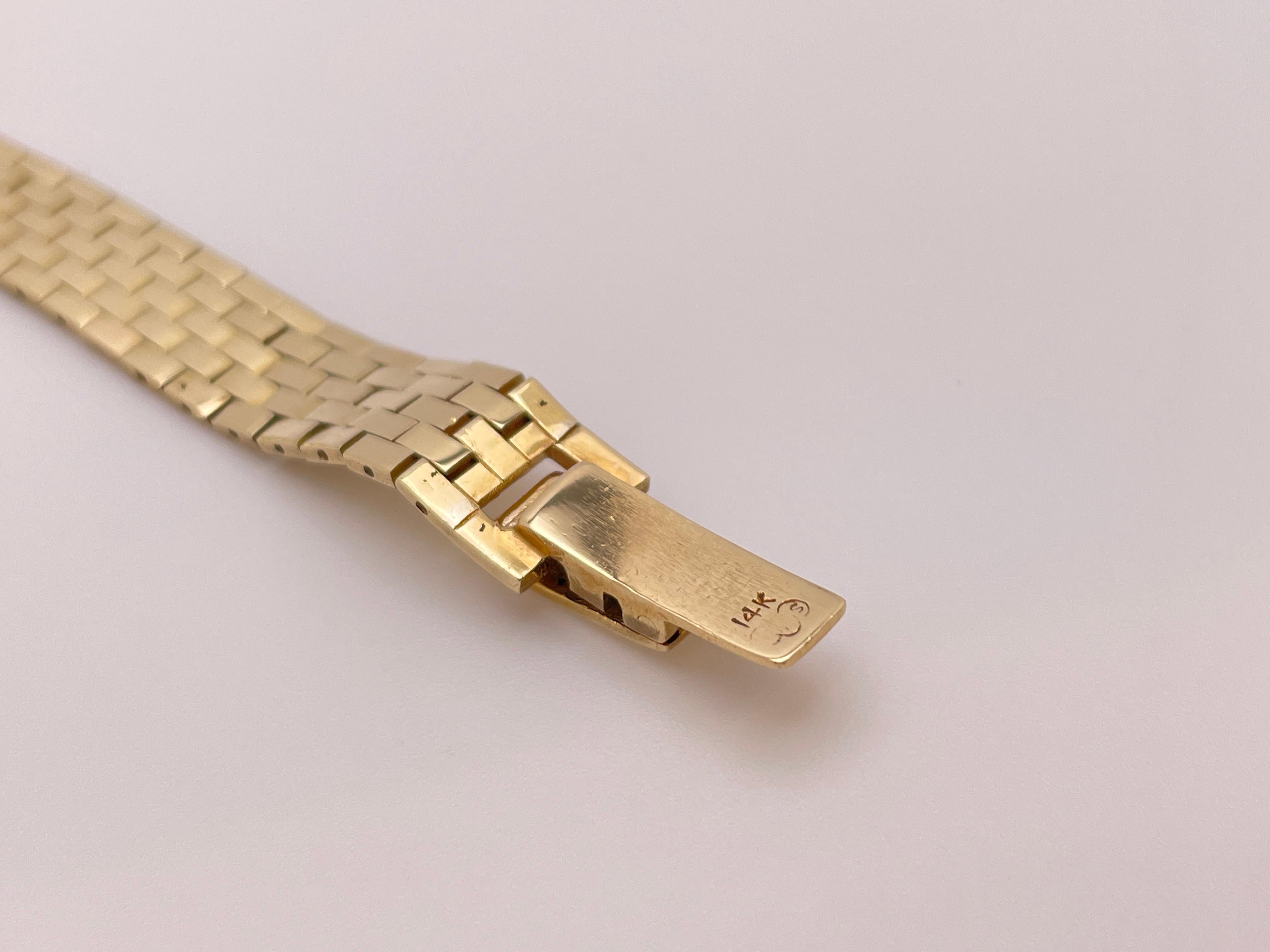 Omega Ladymatic 14 Karat Yellow Gold Self Winding Women's Watch For Sale 5
