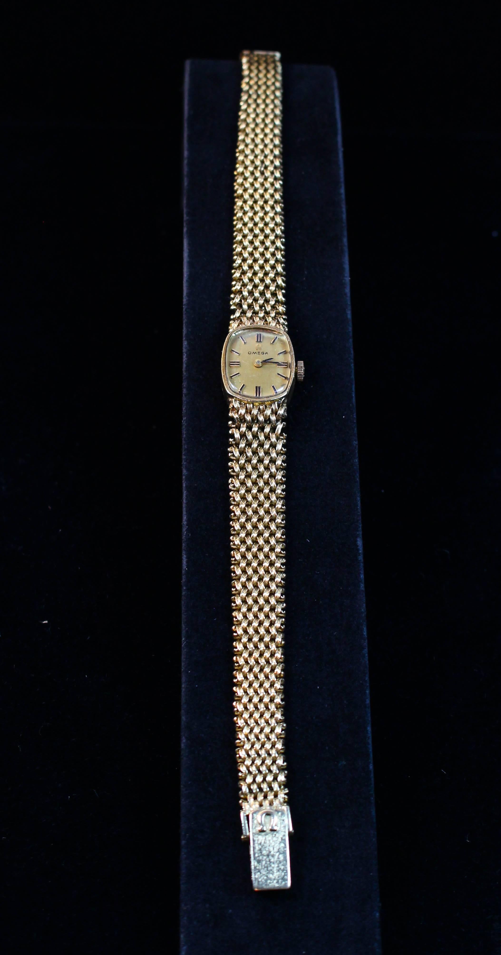 Omega Lady's Yellow Gold Woven Wristwatch For Sale 4
